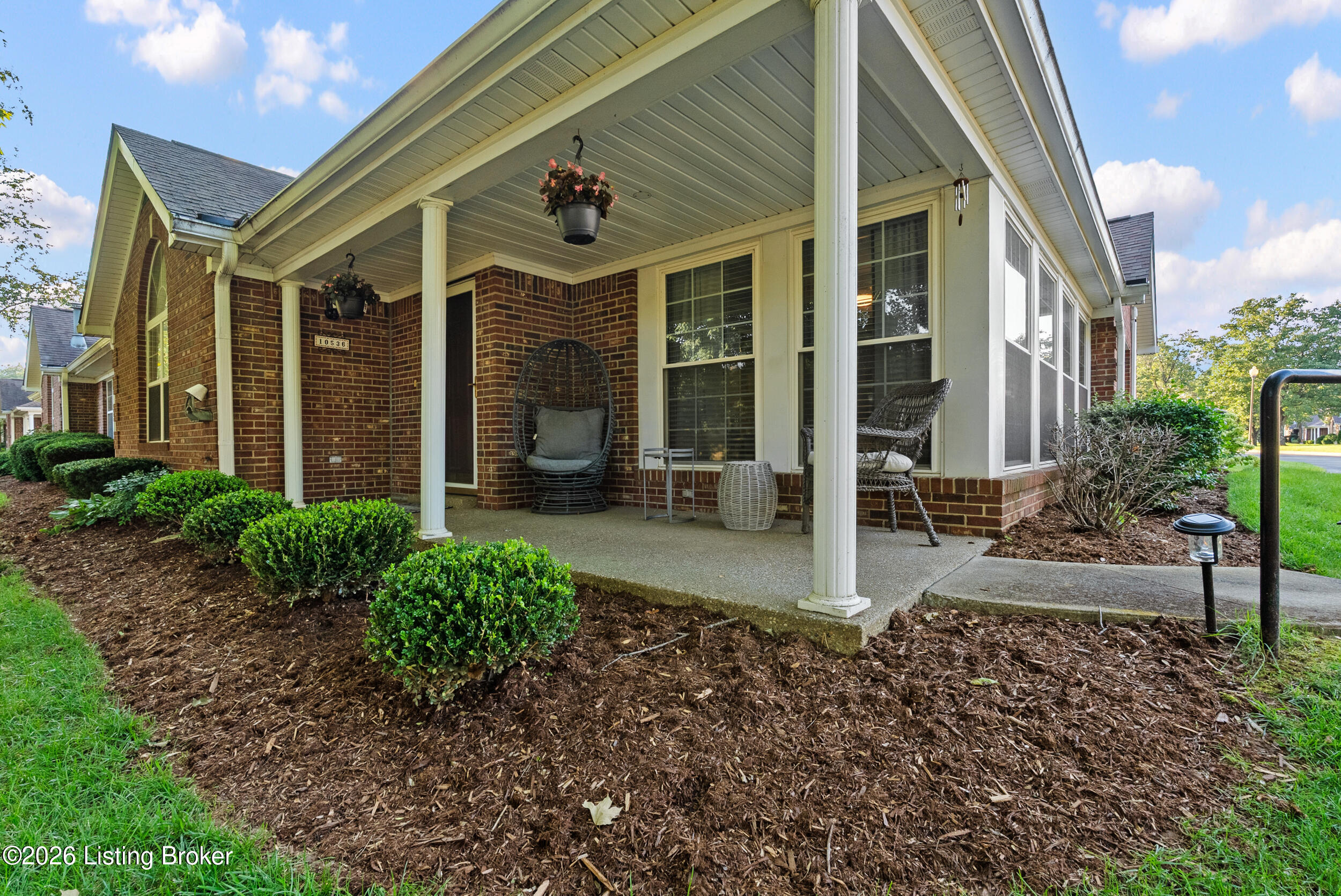 10536 Eagle Pines Ln Property Photo 4