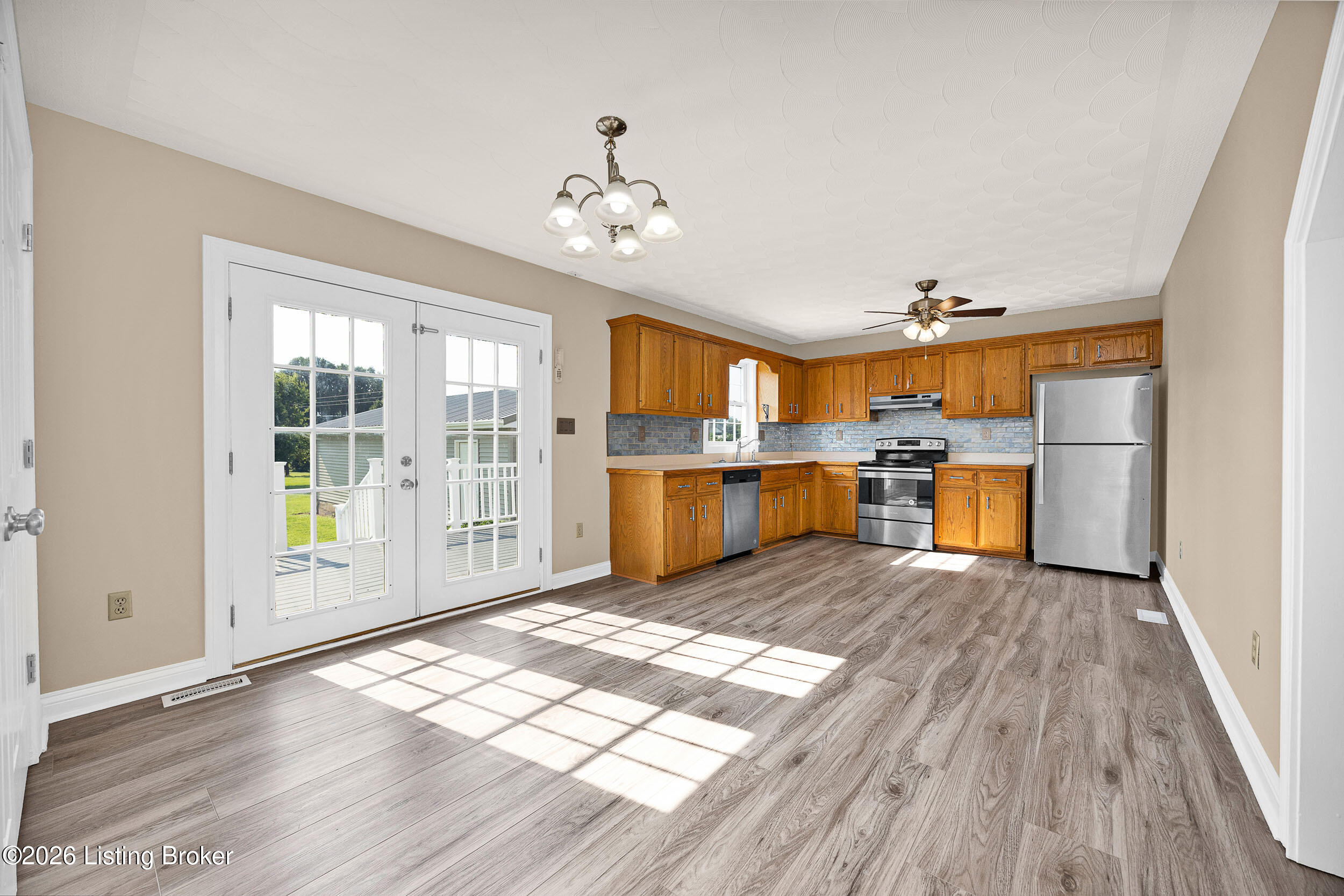 1021 Leigh Terrace Property Photo 6
