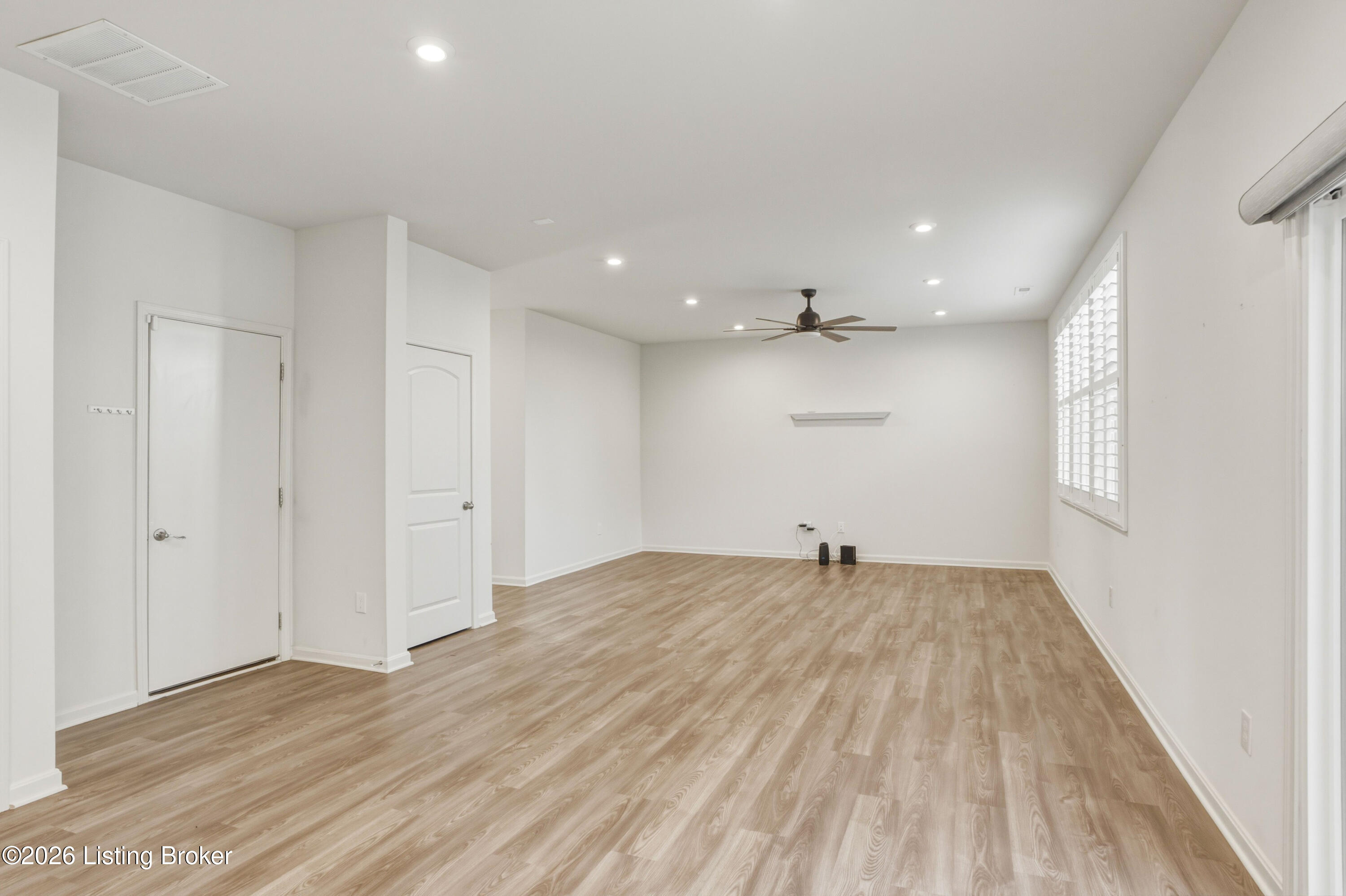 437 Vildana Way Property Photo 13