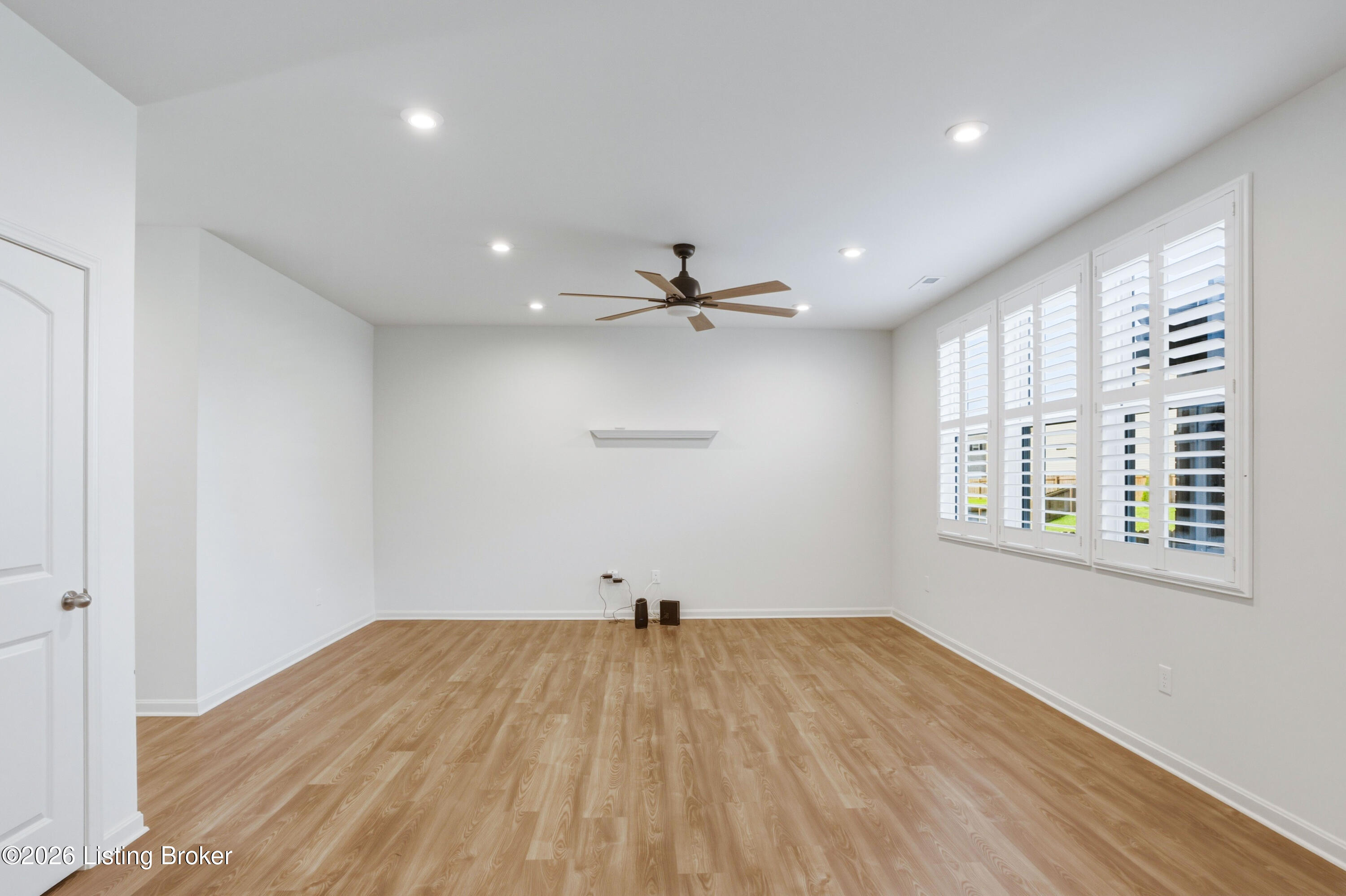 437 Vildana Way Property Photo 14