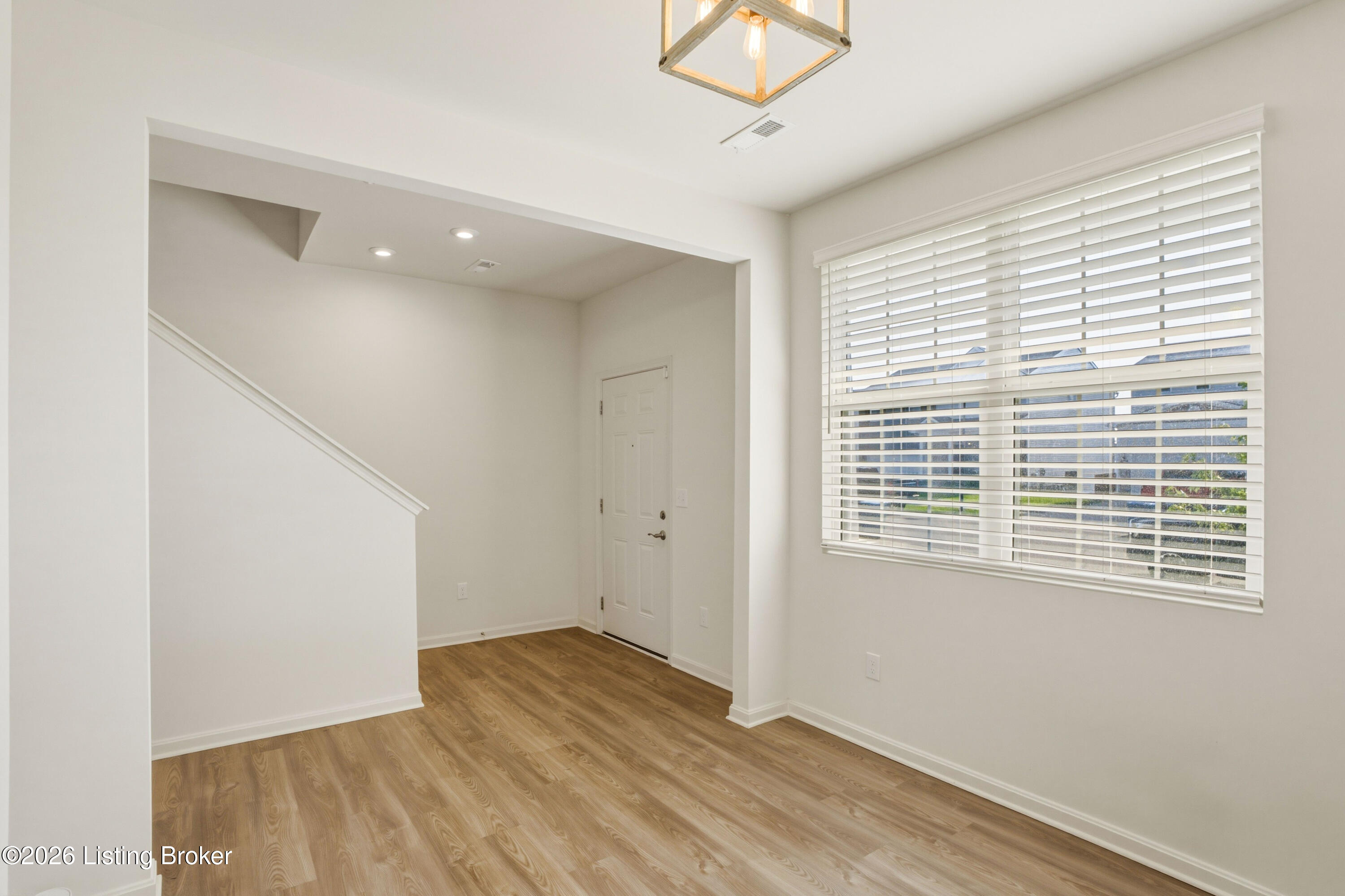437 Vildana Way Property Photo 16