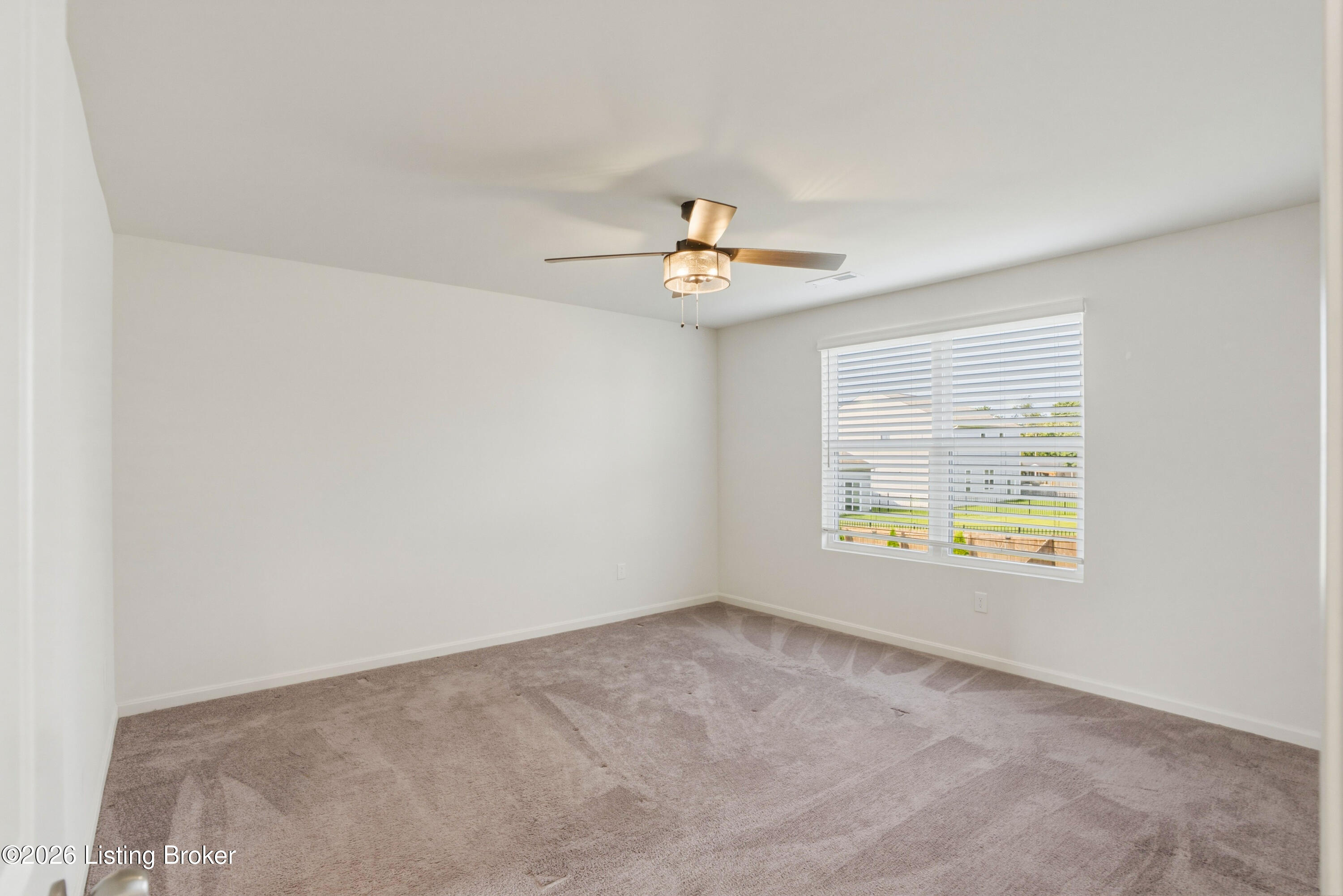 437 Vildana Way Property Photo 29