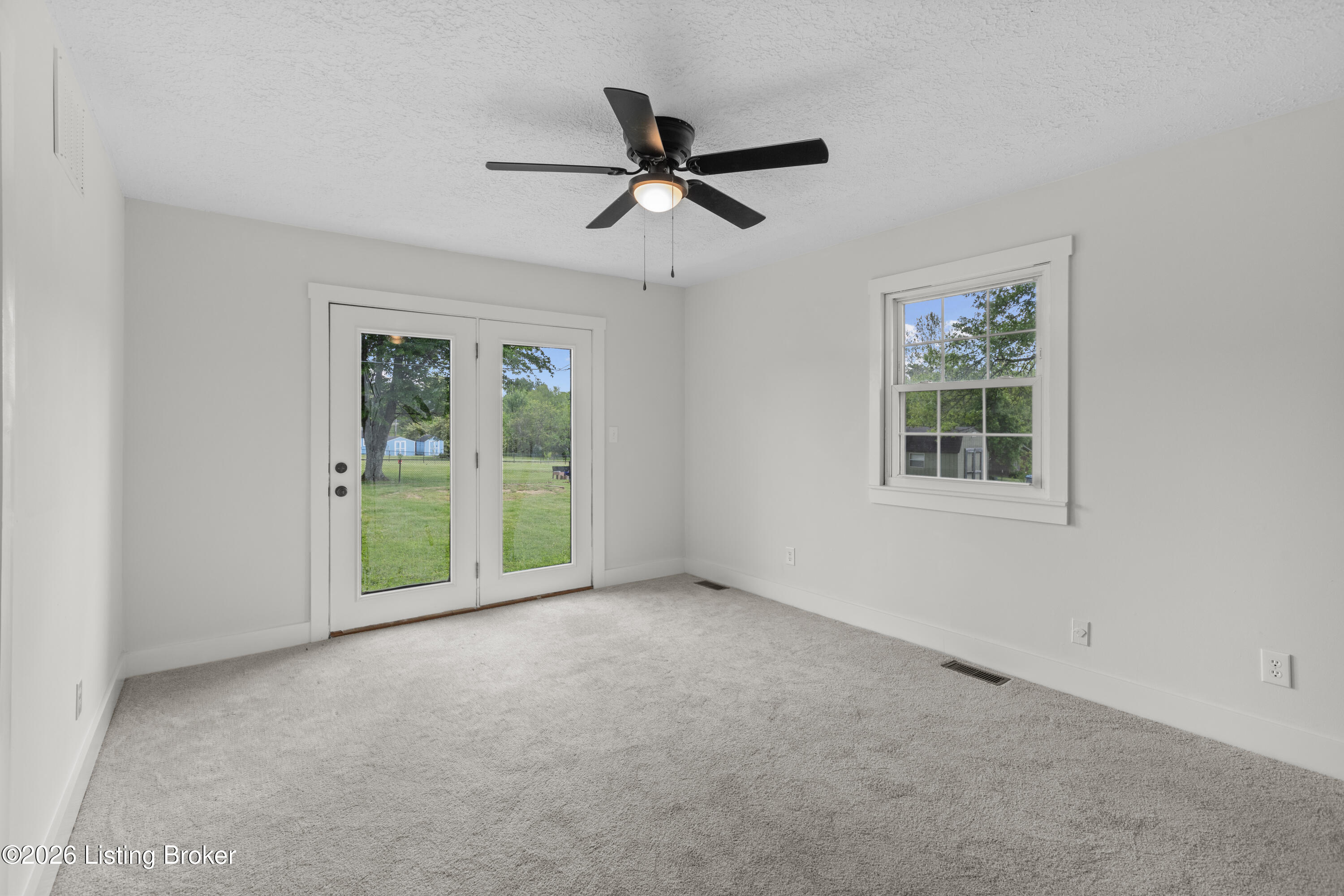 16 Meadowbrook Dr Property Photo 19