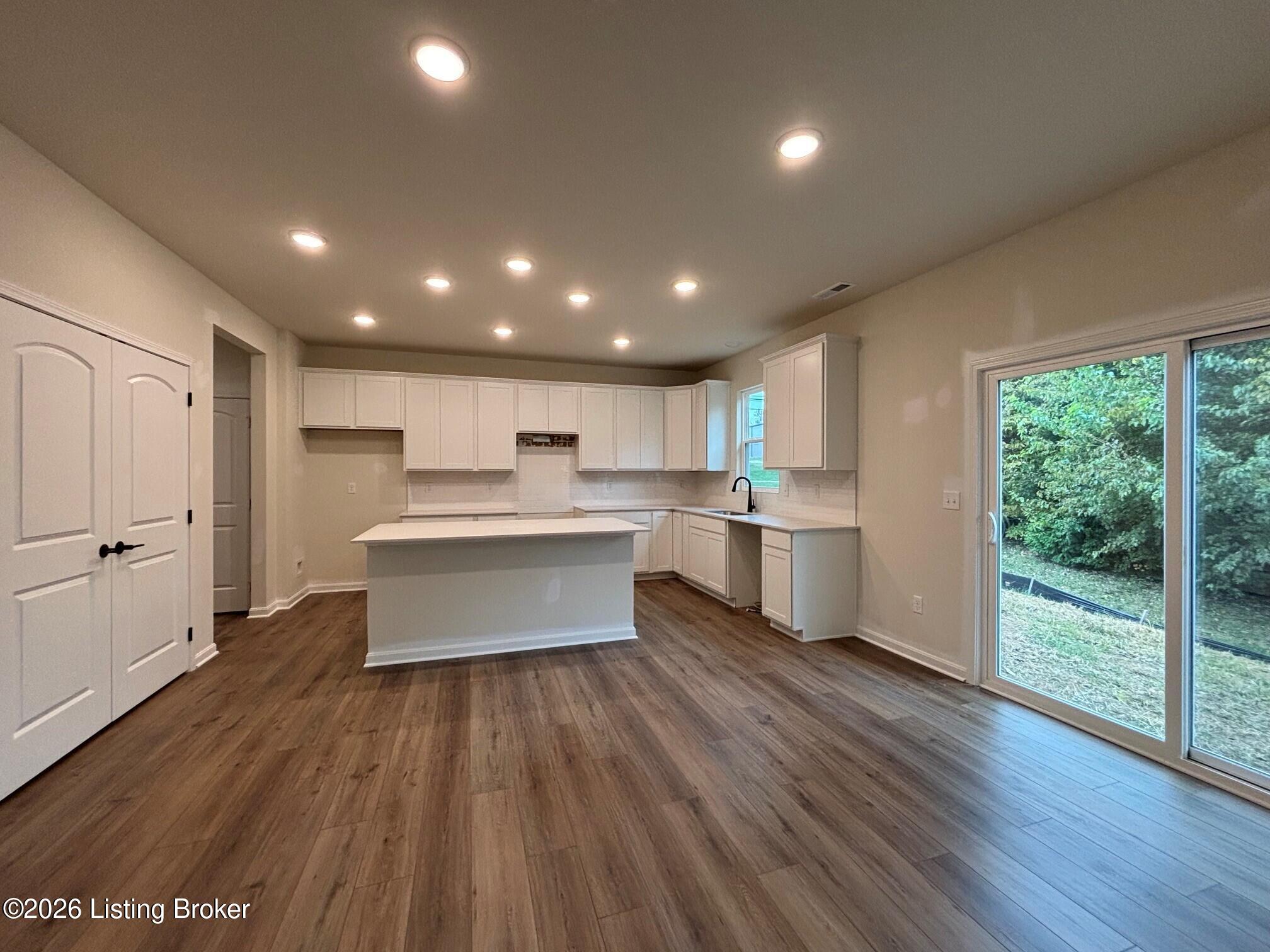 103 Ardmore Crossing Dr Property Photo 6