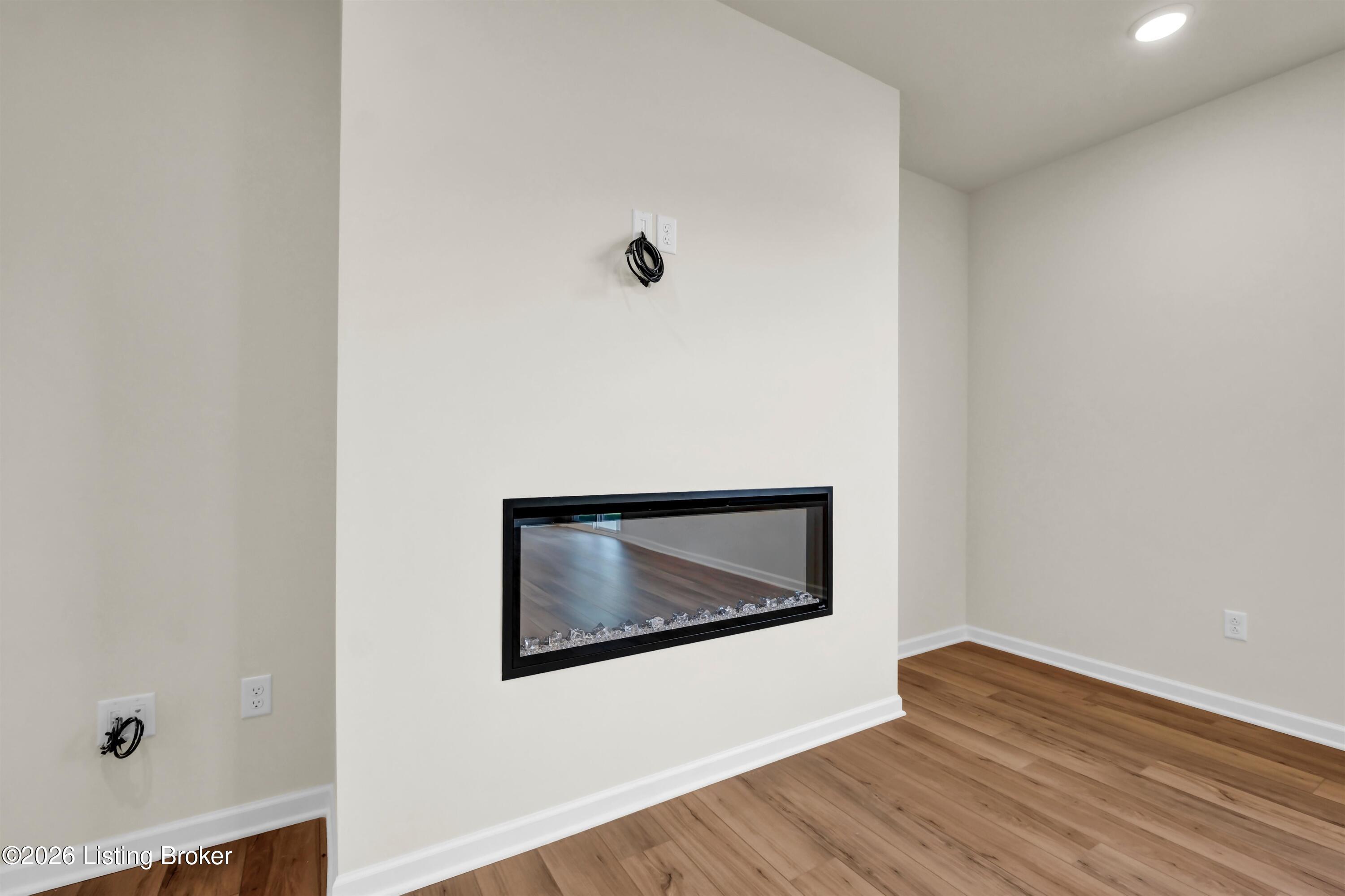 8417 Hollis Vw Way Property Photo 18