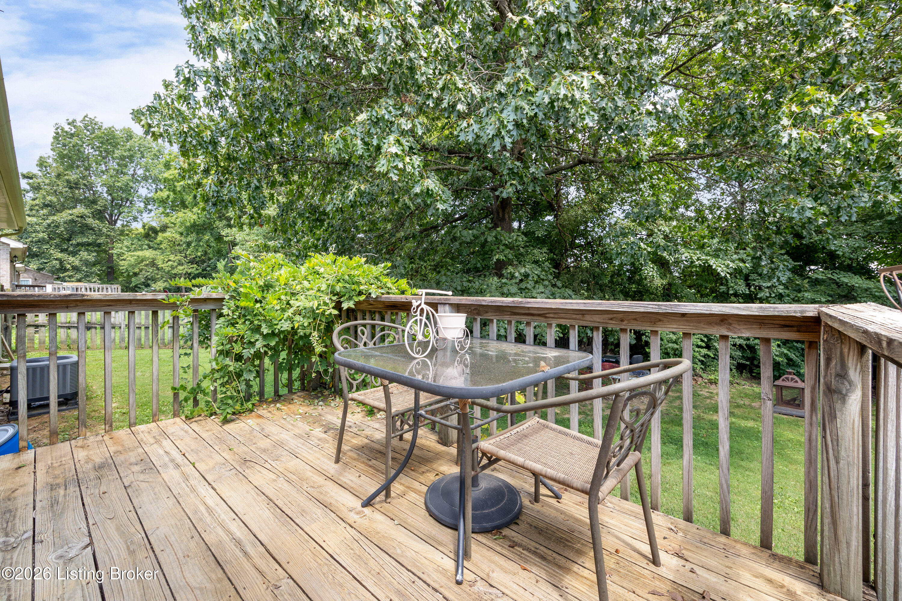 108 Pittsburg St Property Photo 8