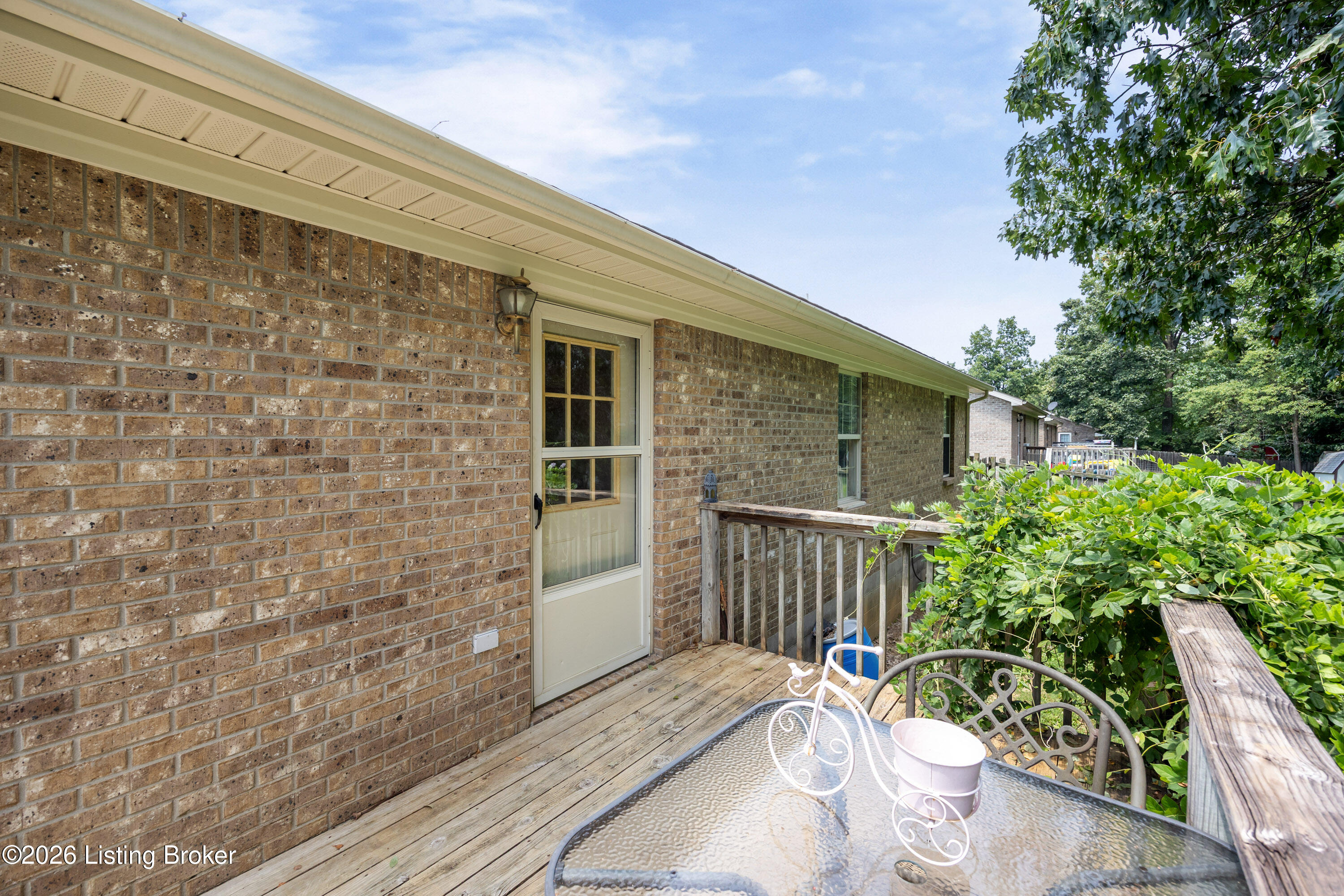 108 Pittsburg St Property Photo 17