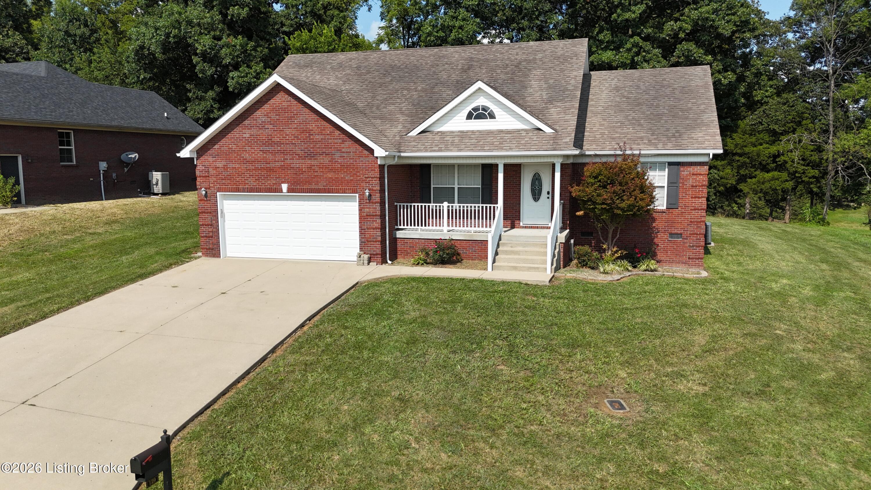 129 N Howard St Property Photo 4