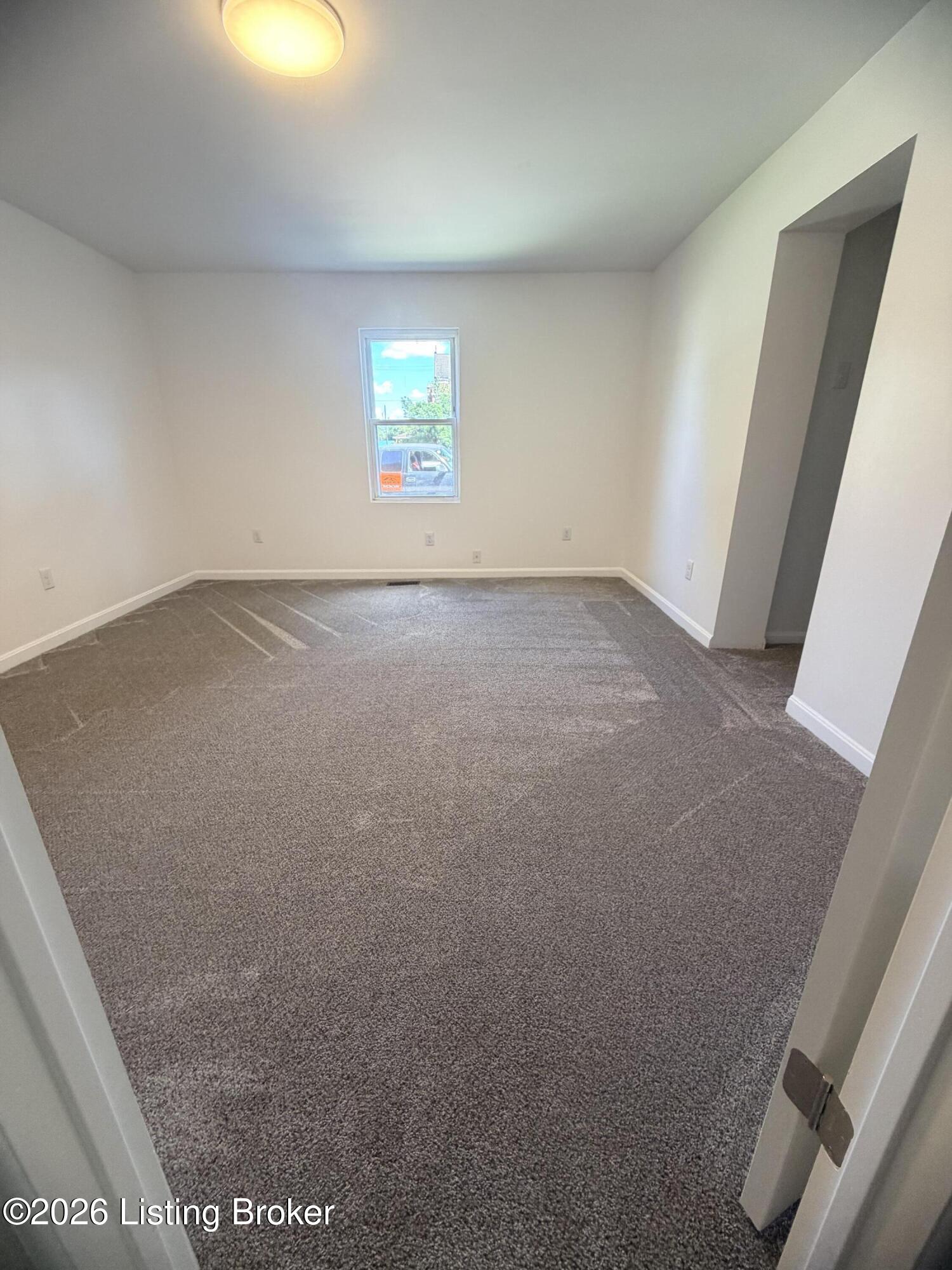 611 5th St Property Photo 16