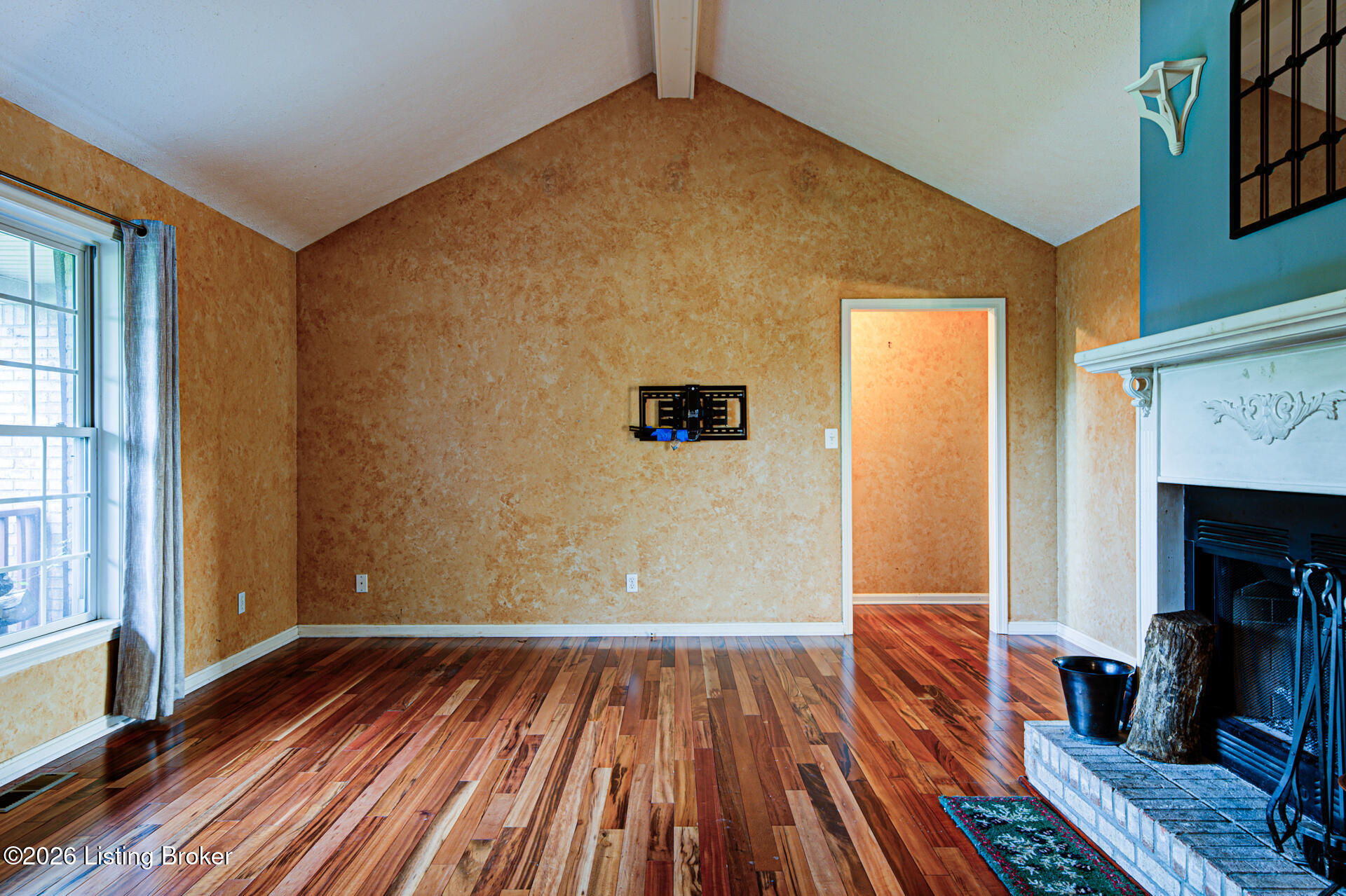 2660 Wolf-pen Rd Property Photo 3