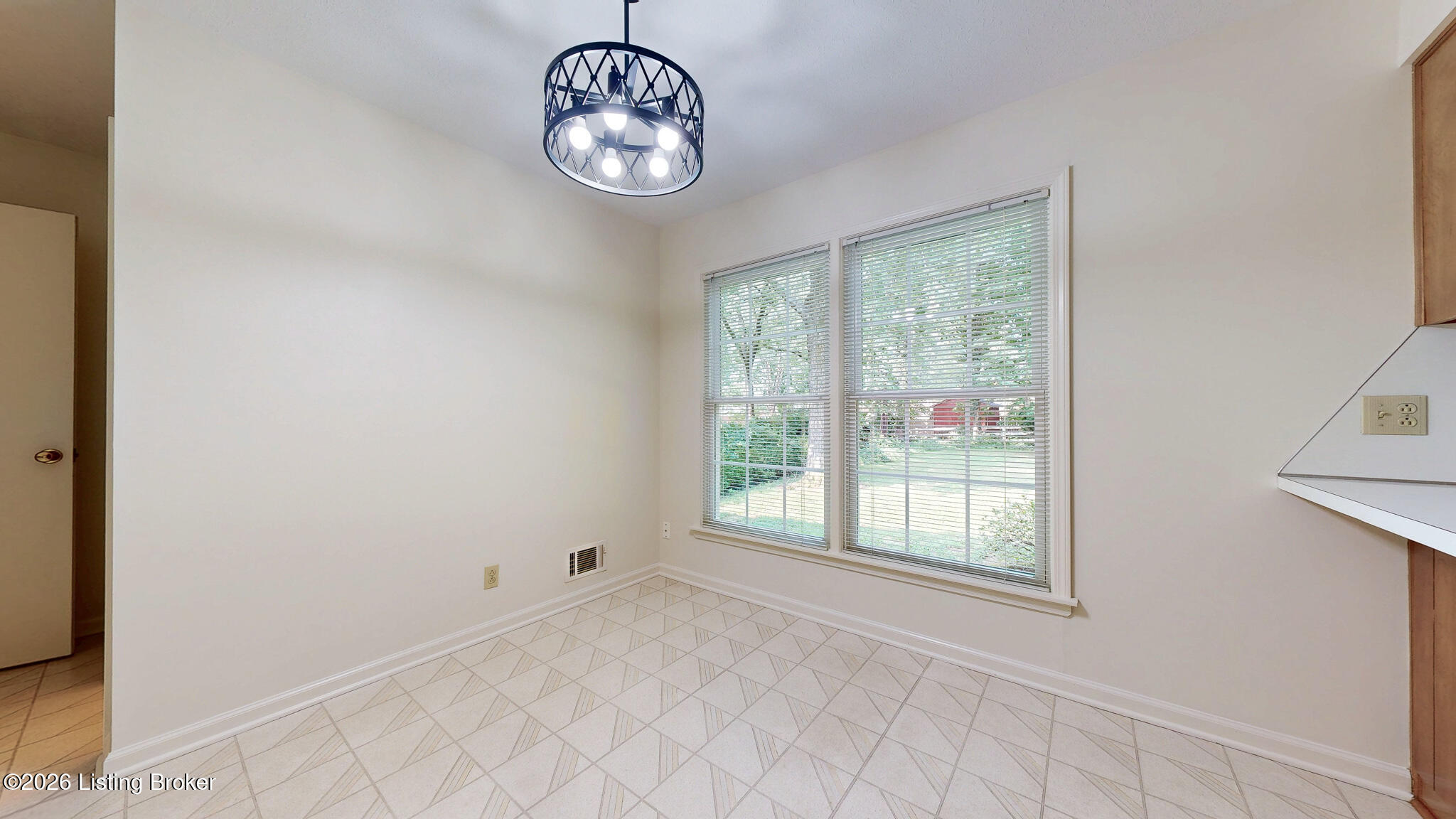 3406 Stony Brook Dr Property Photo 10