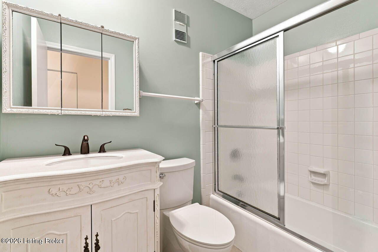 3030 Breckenridge Ln 208 Property Photo 22