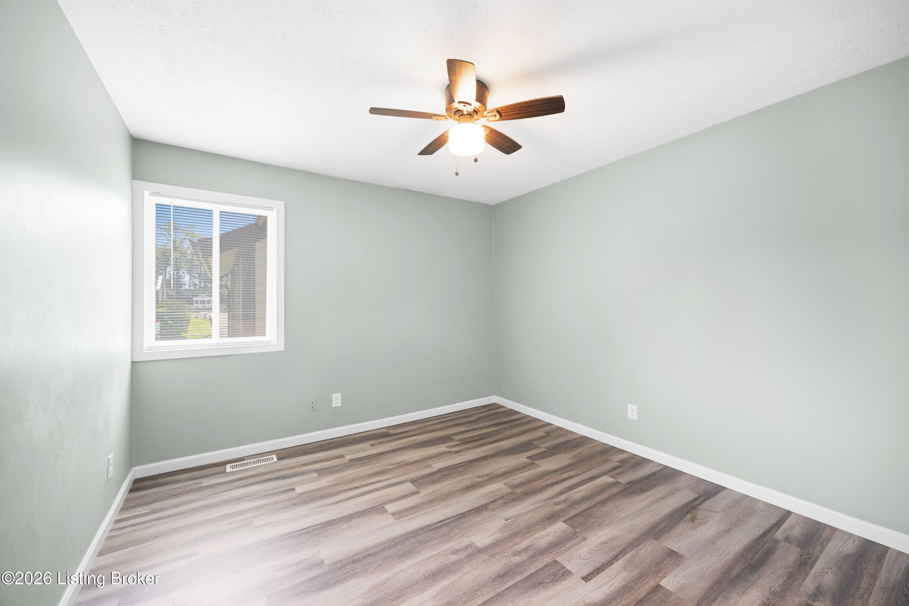 11433 N Tazwell Dr Property Photo 28