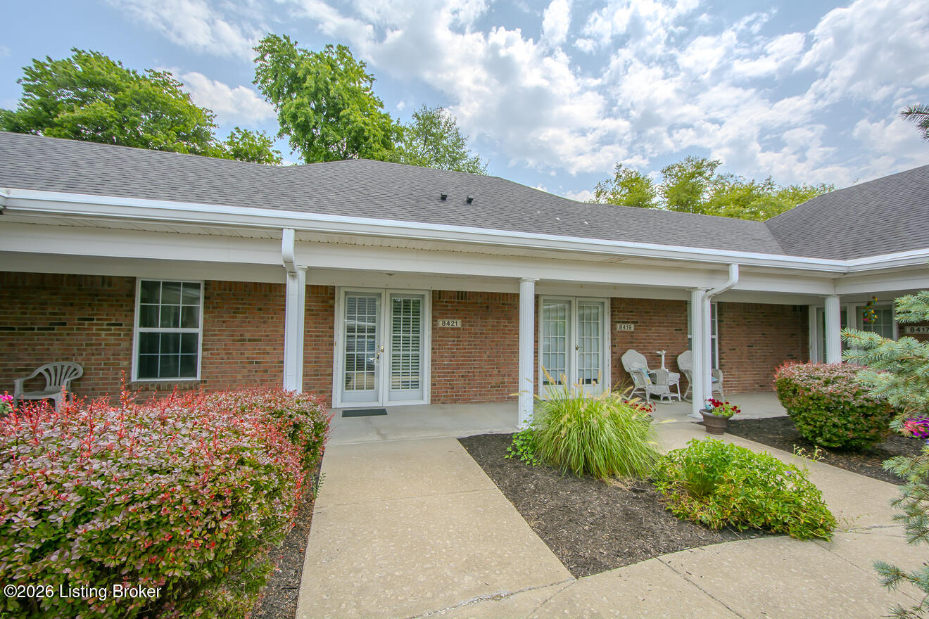 8421 Elsie Ct Property Photo 5