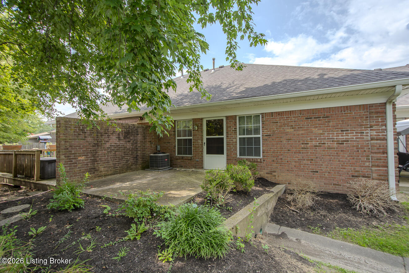 8421 Elsie Ct Property Photo 29