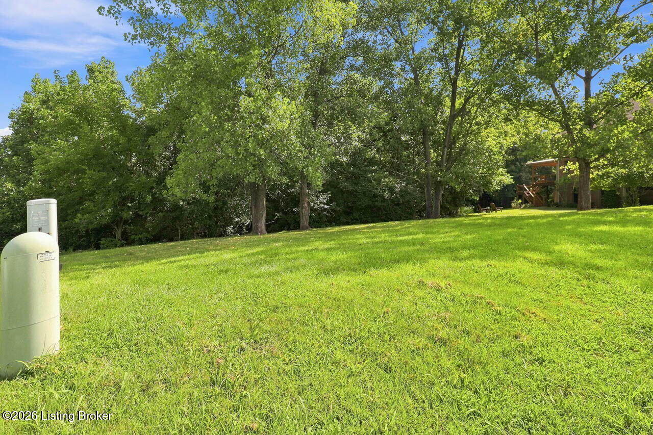 2009 Hillcircle Rd Property Photo 5