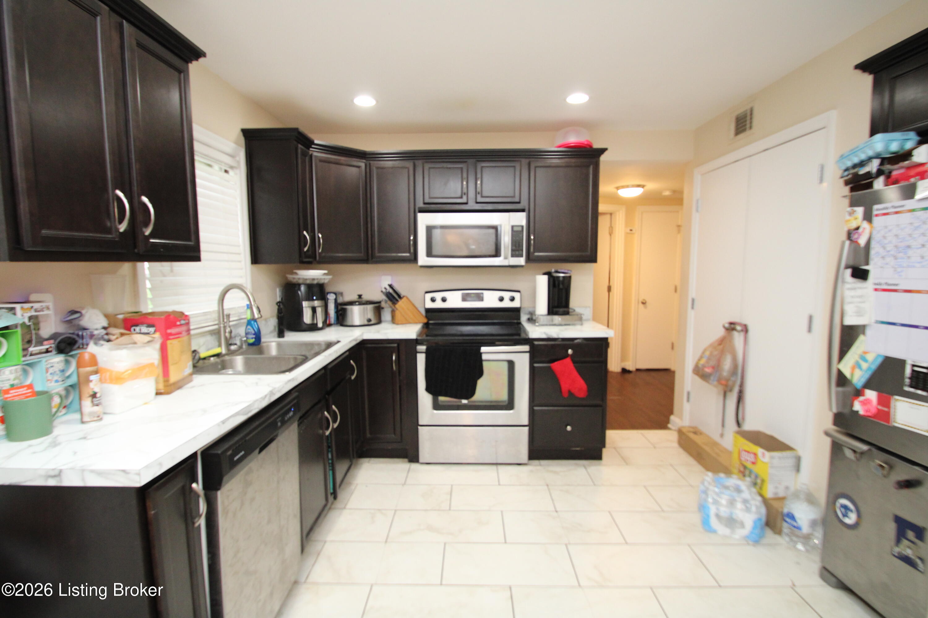 2824 Yorkshire Blvd Property Photo 4