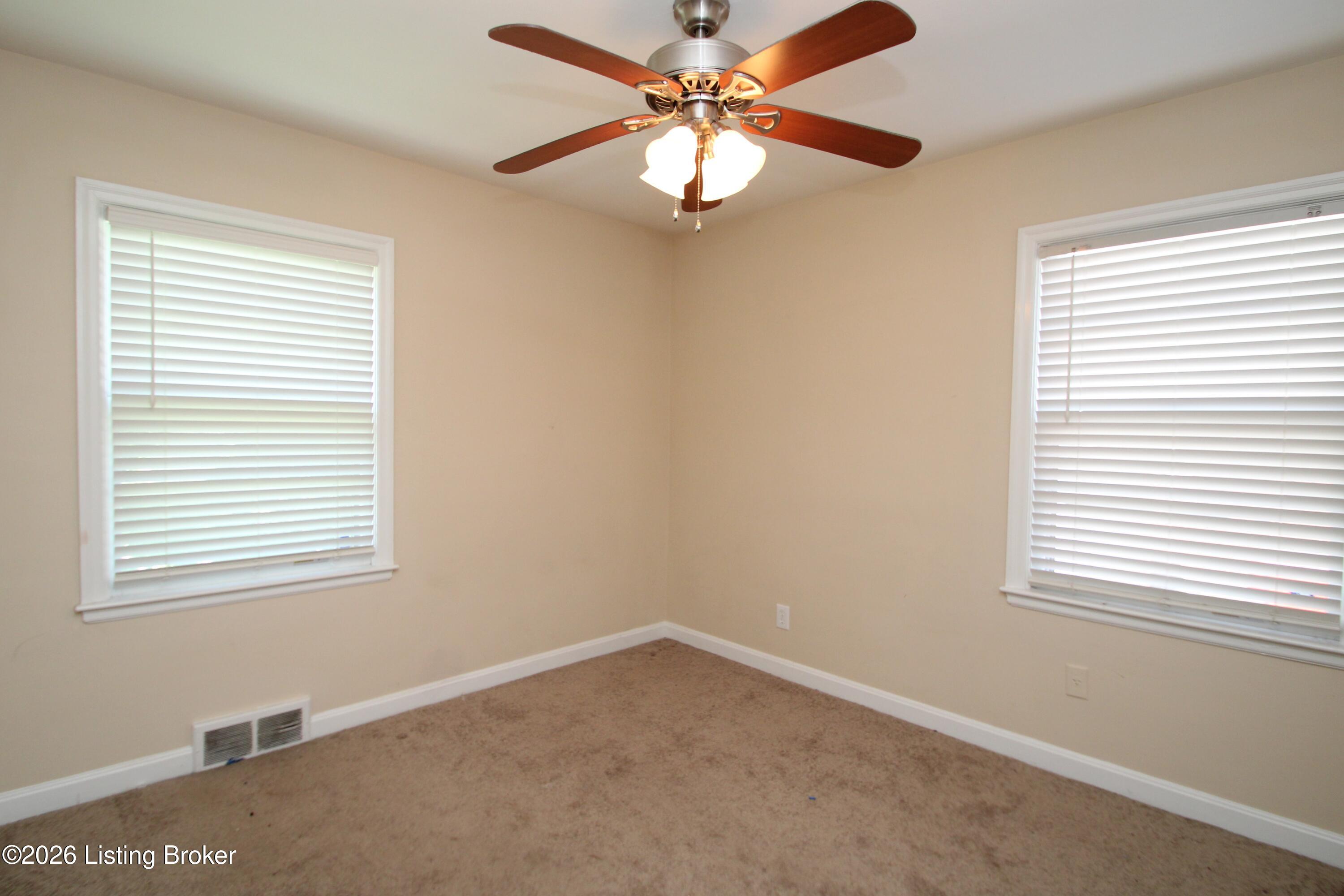 2824 Yorkshire Blvd Property Photo 5