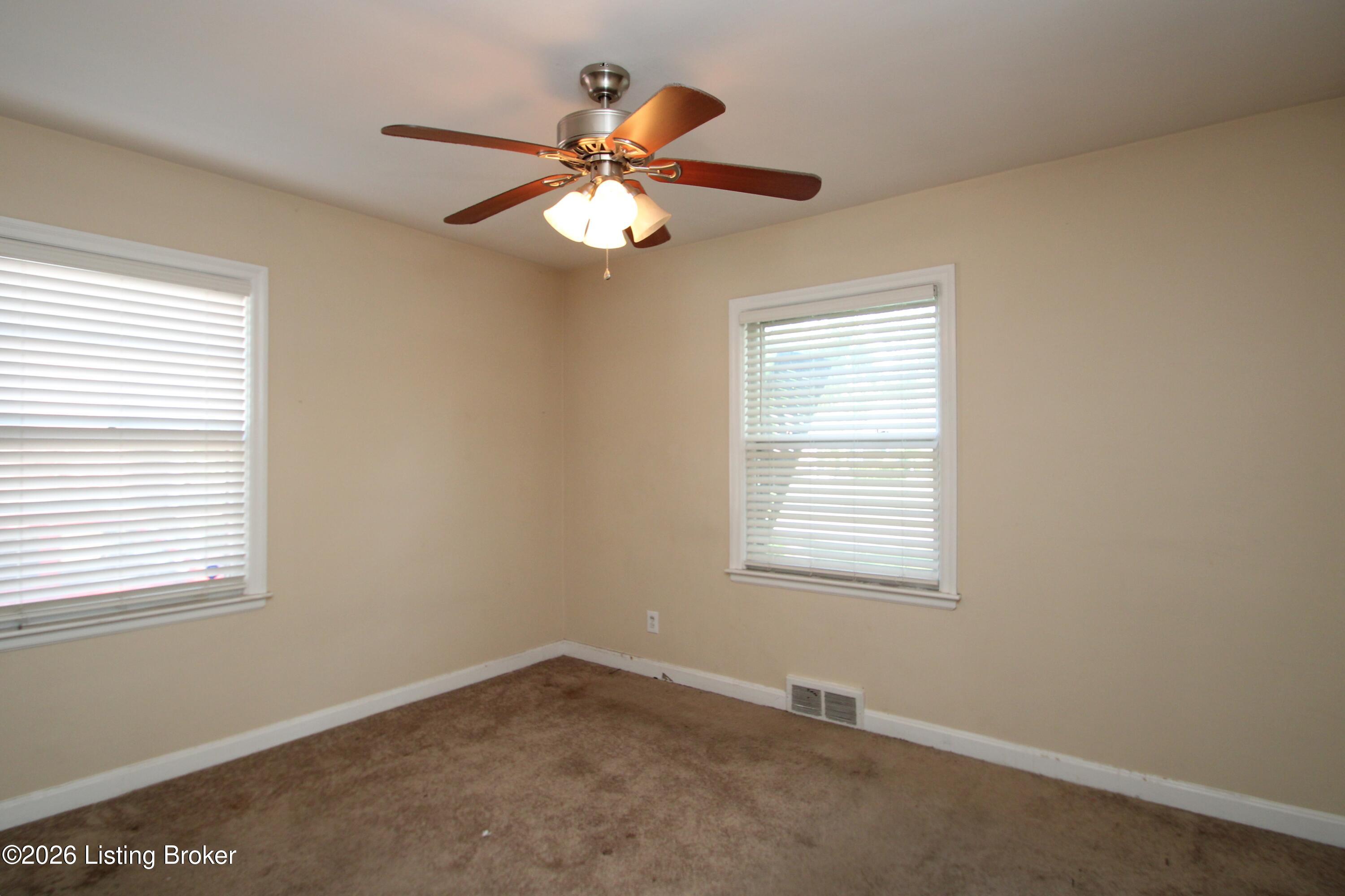 2824 Yorkshire Blvd Property Photo 6