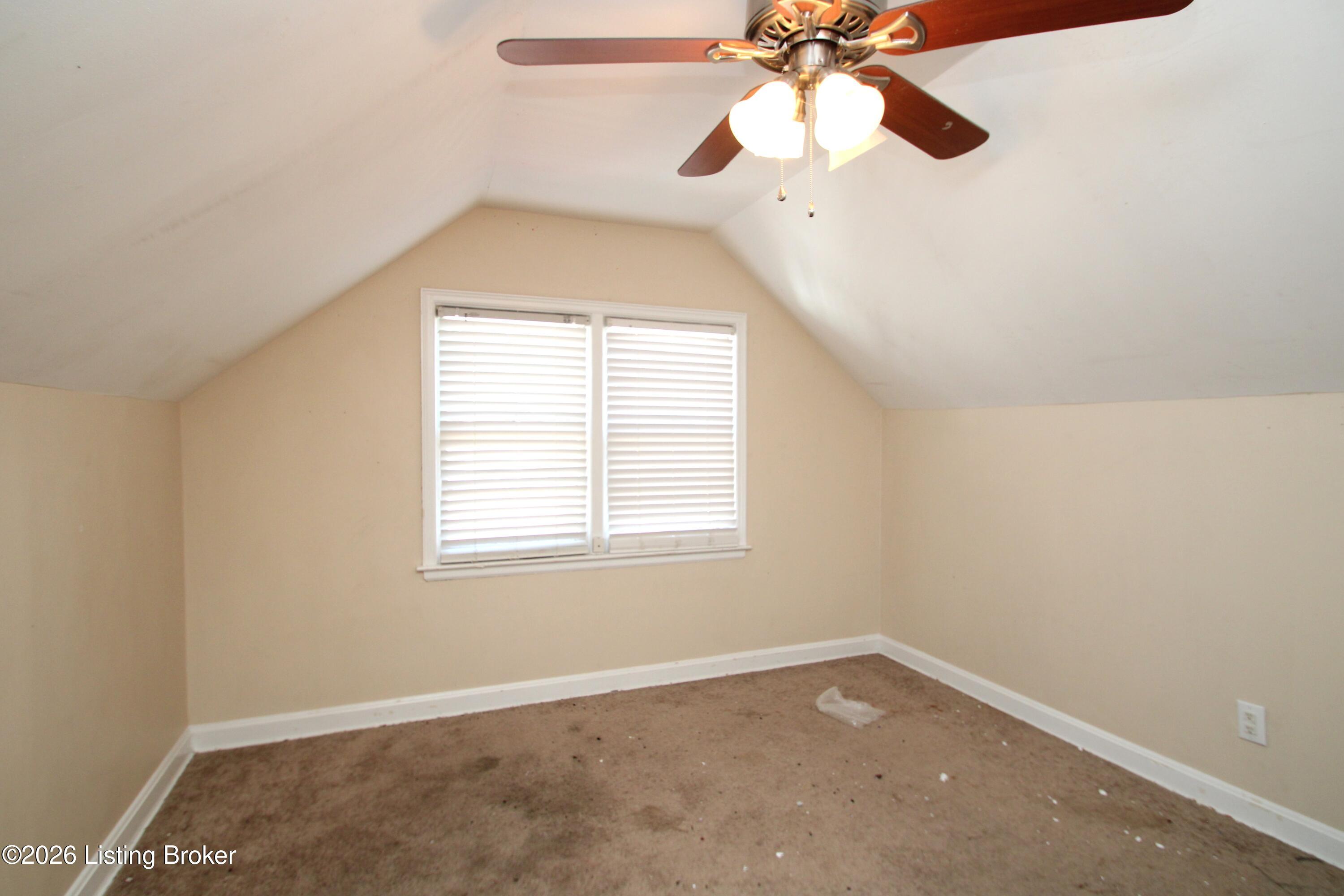 2824 Yorkshire Blvd Property Photo 9