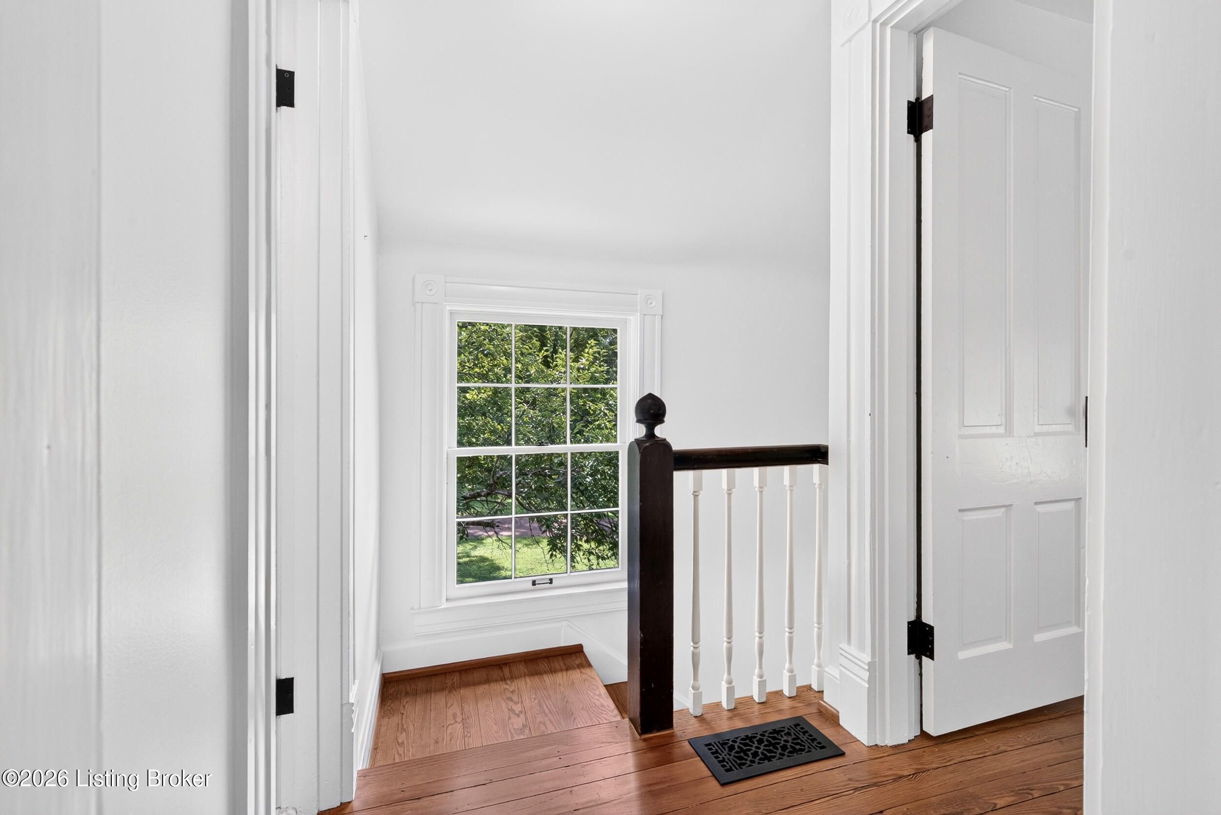 1307 Glenbrook Rd Property Photo 26