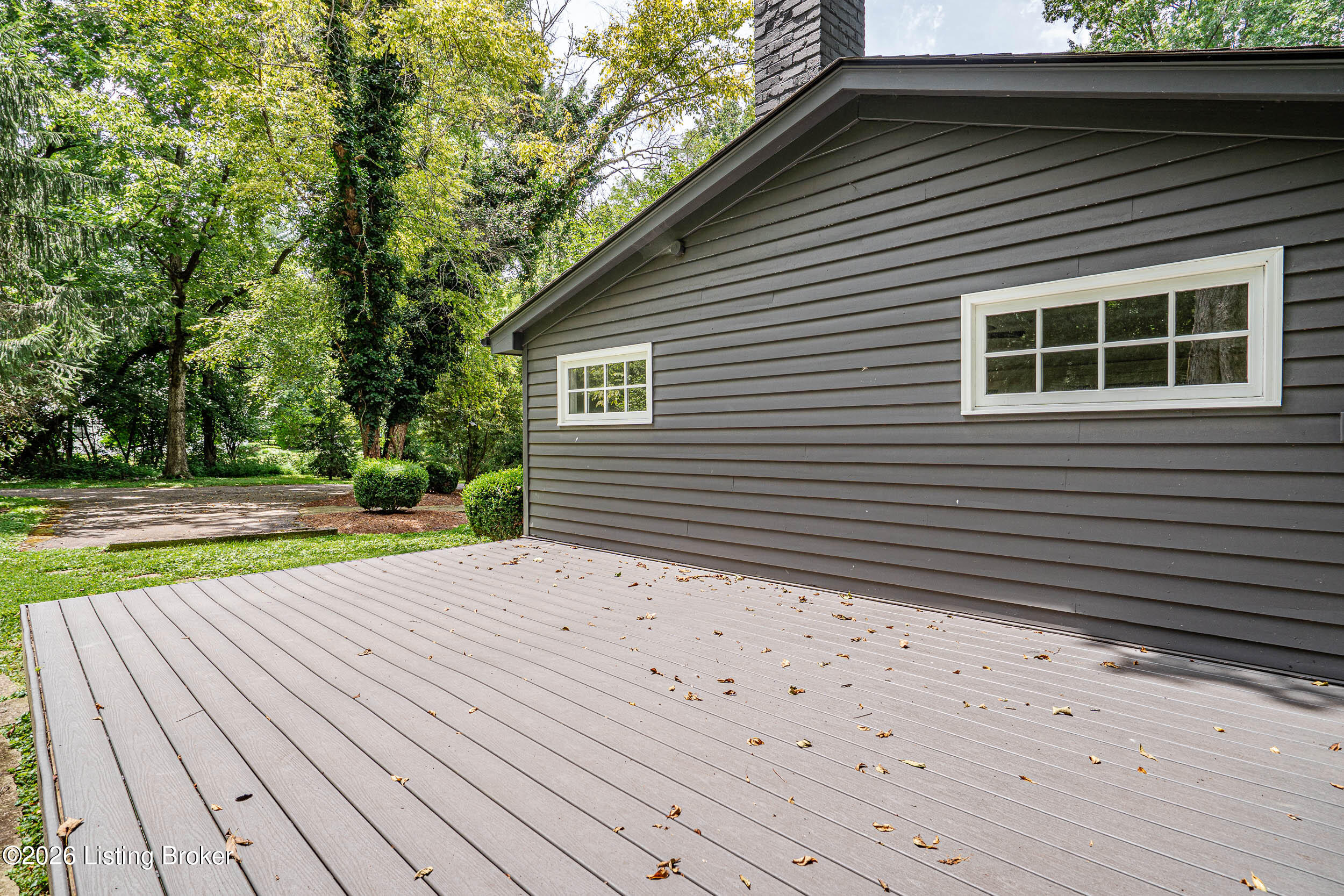 1307 Glenbrook Rd Property Photo 40