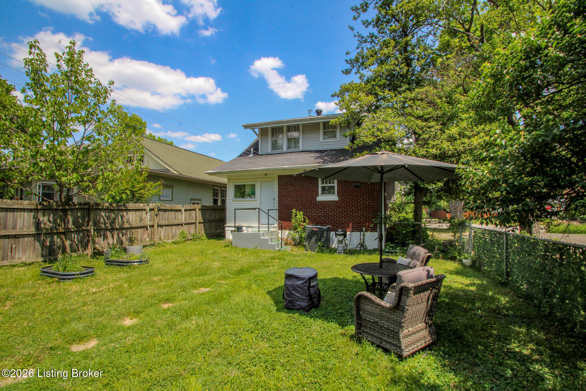 170 Mccready Ave Property Photo 31