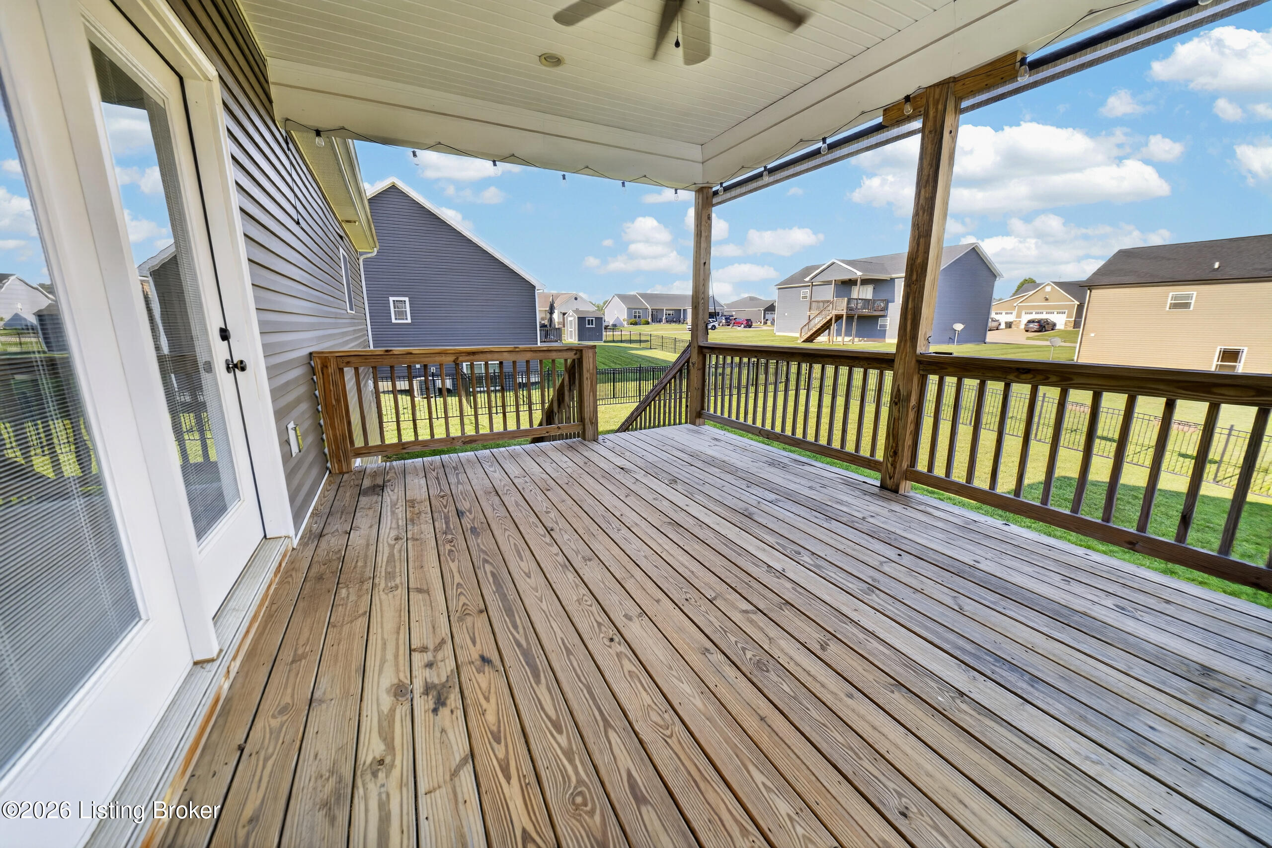 107 Seabiscuit Ct Property Photo 9