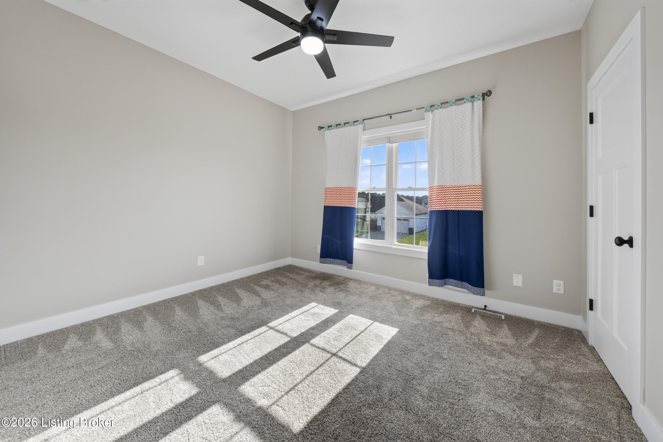 107 Seabiscuit Ct Property Photo 18