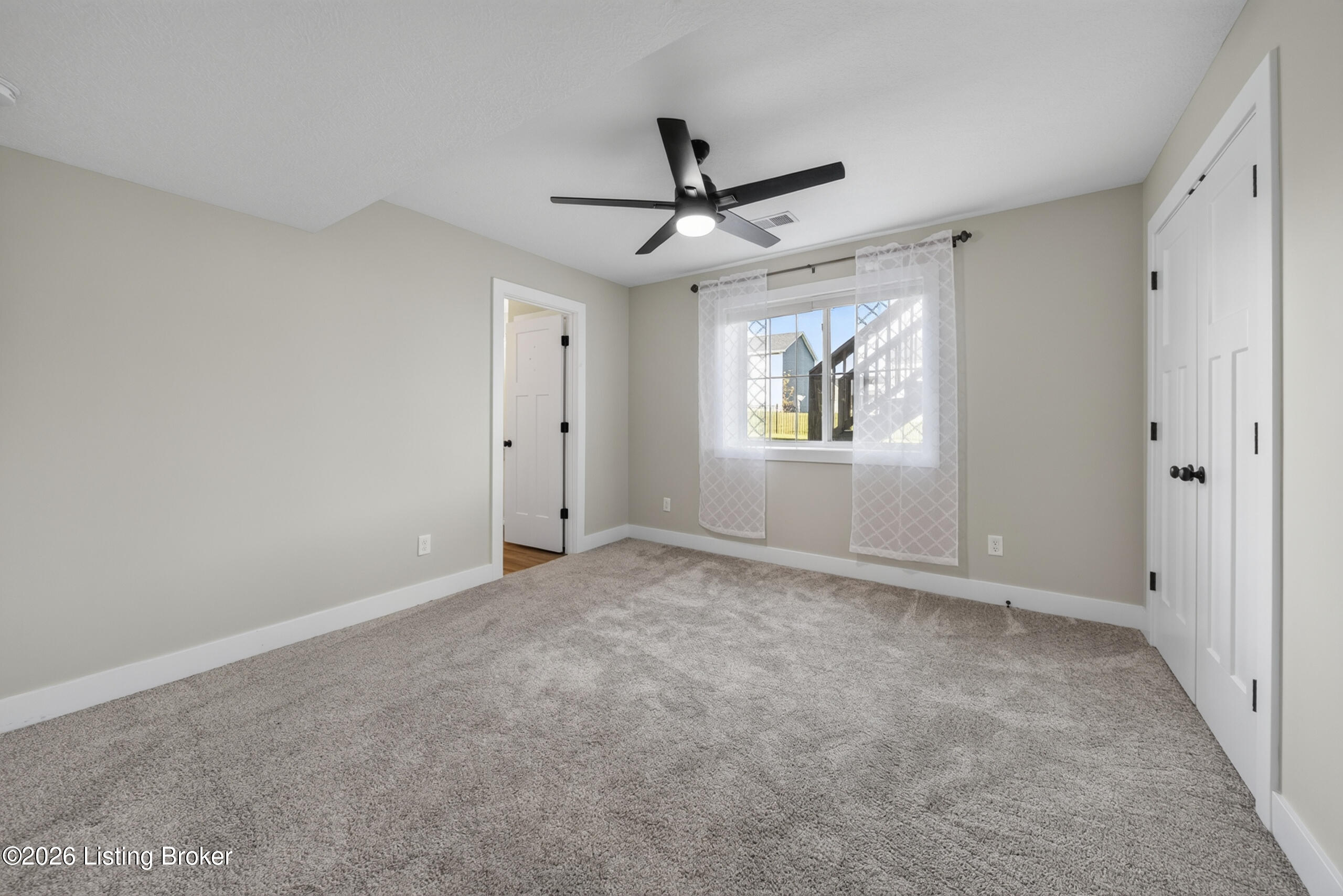 107 Seabiscuit Ct Property Photo 27