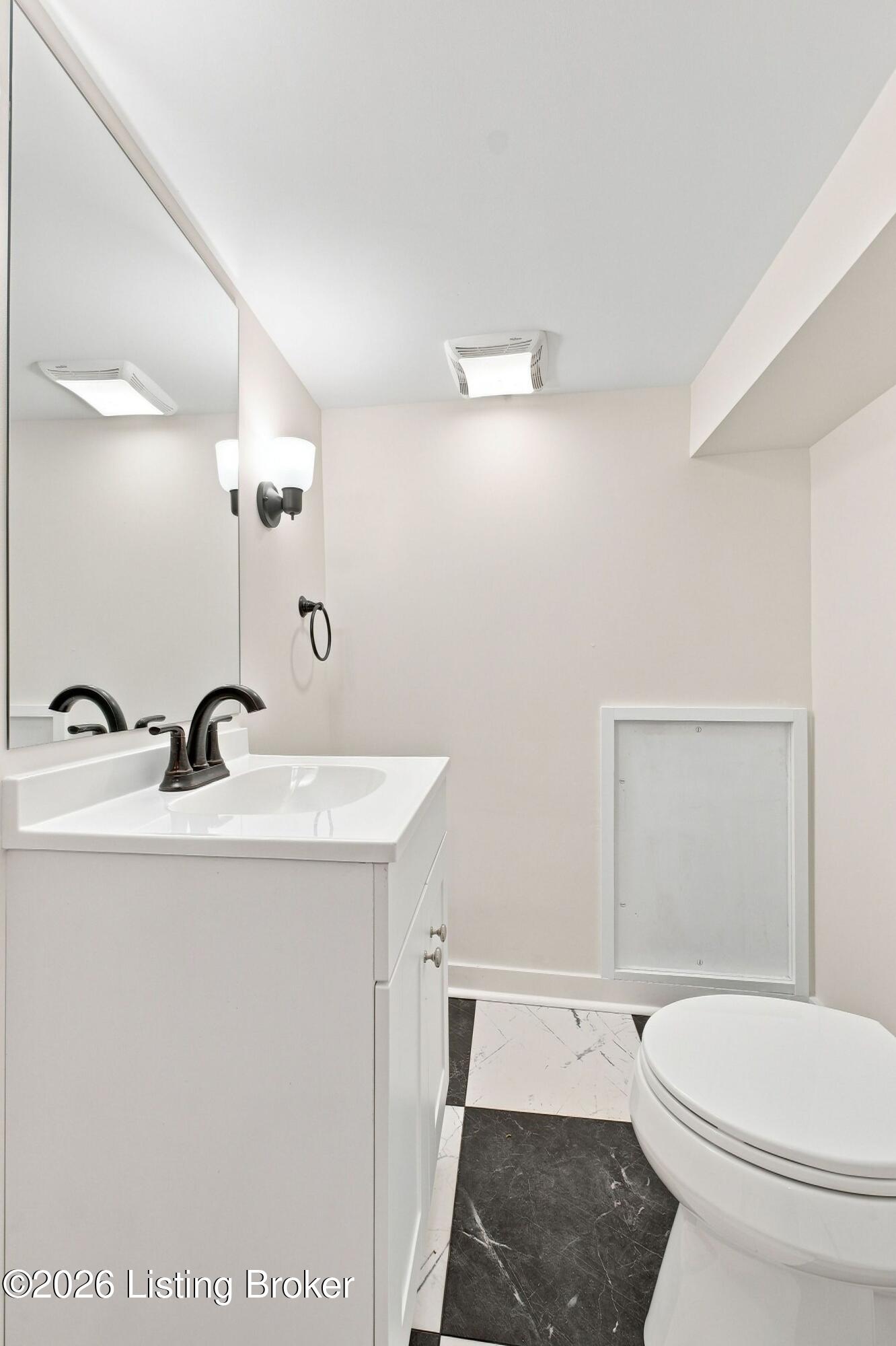 3946 Napanee Rd Property Photo 29