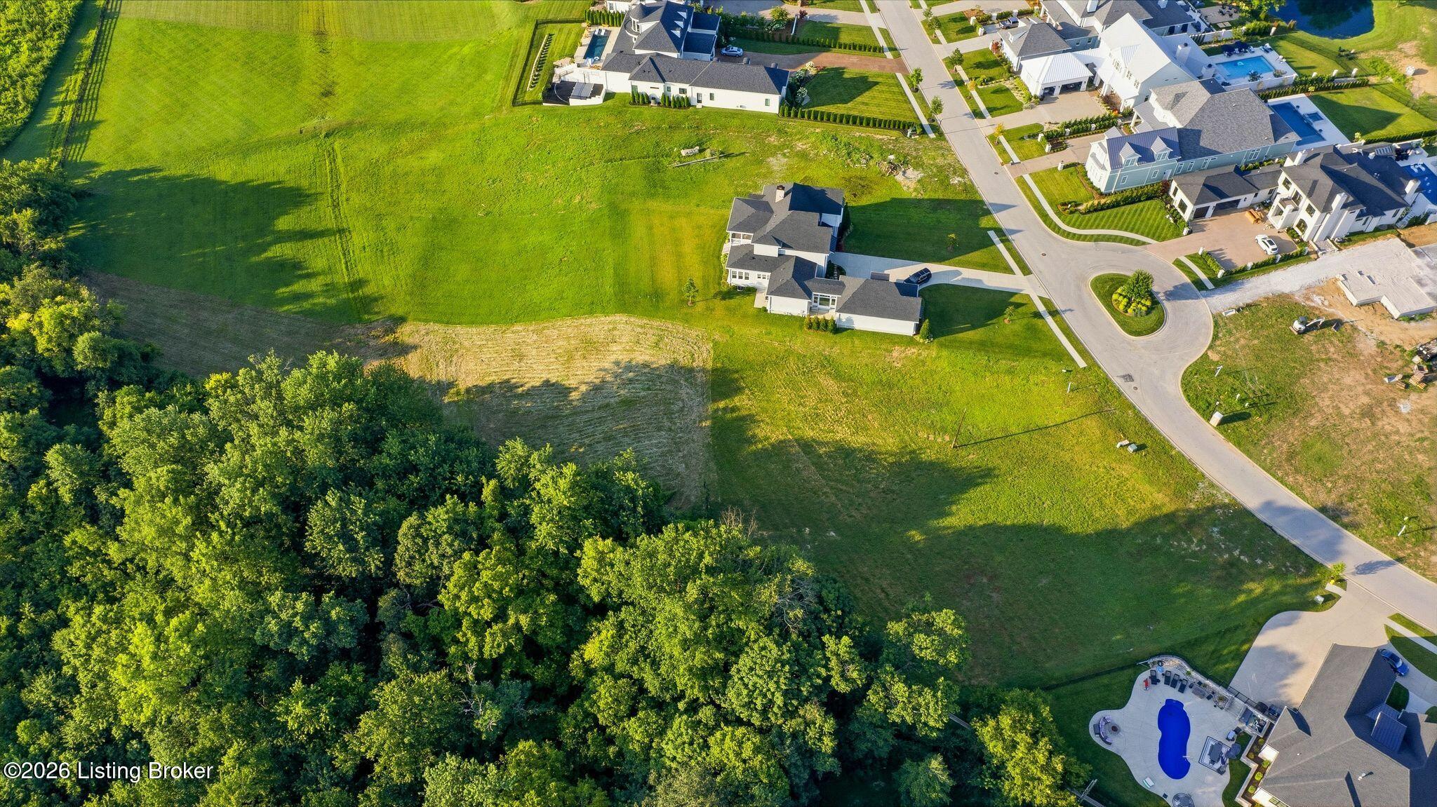 8212 Sutherland Farm Rd Property Photo 3