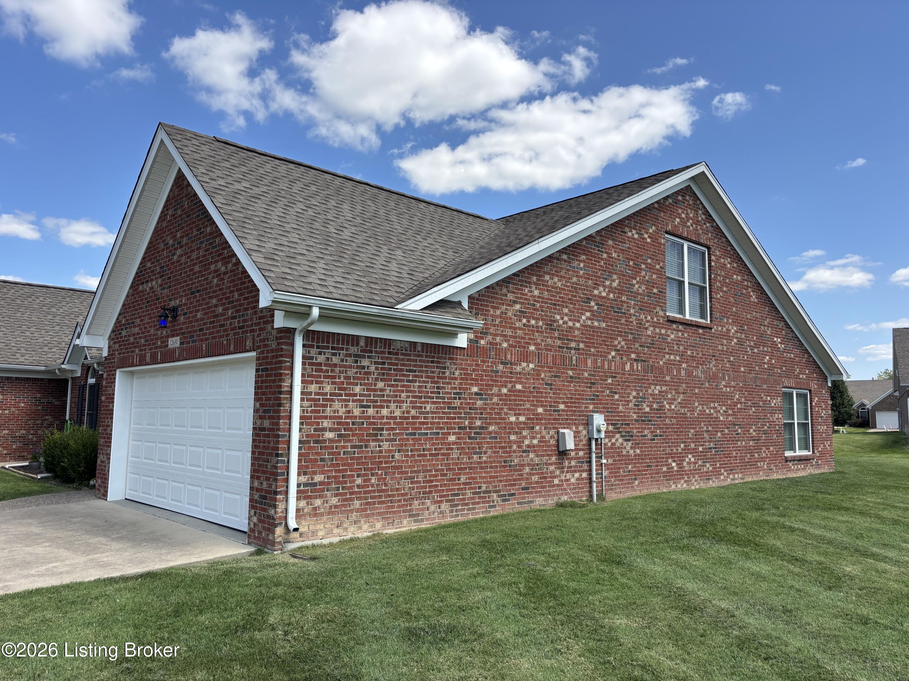12630 Spring Haven Ct Property Photo 3