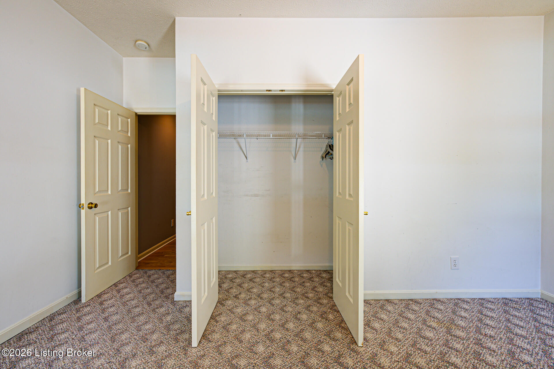 282 Halls Ln Property Photo 27
