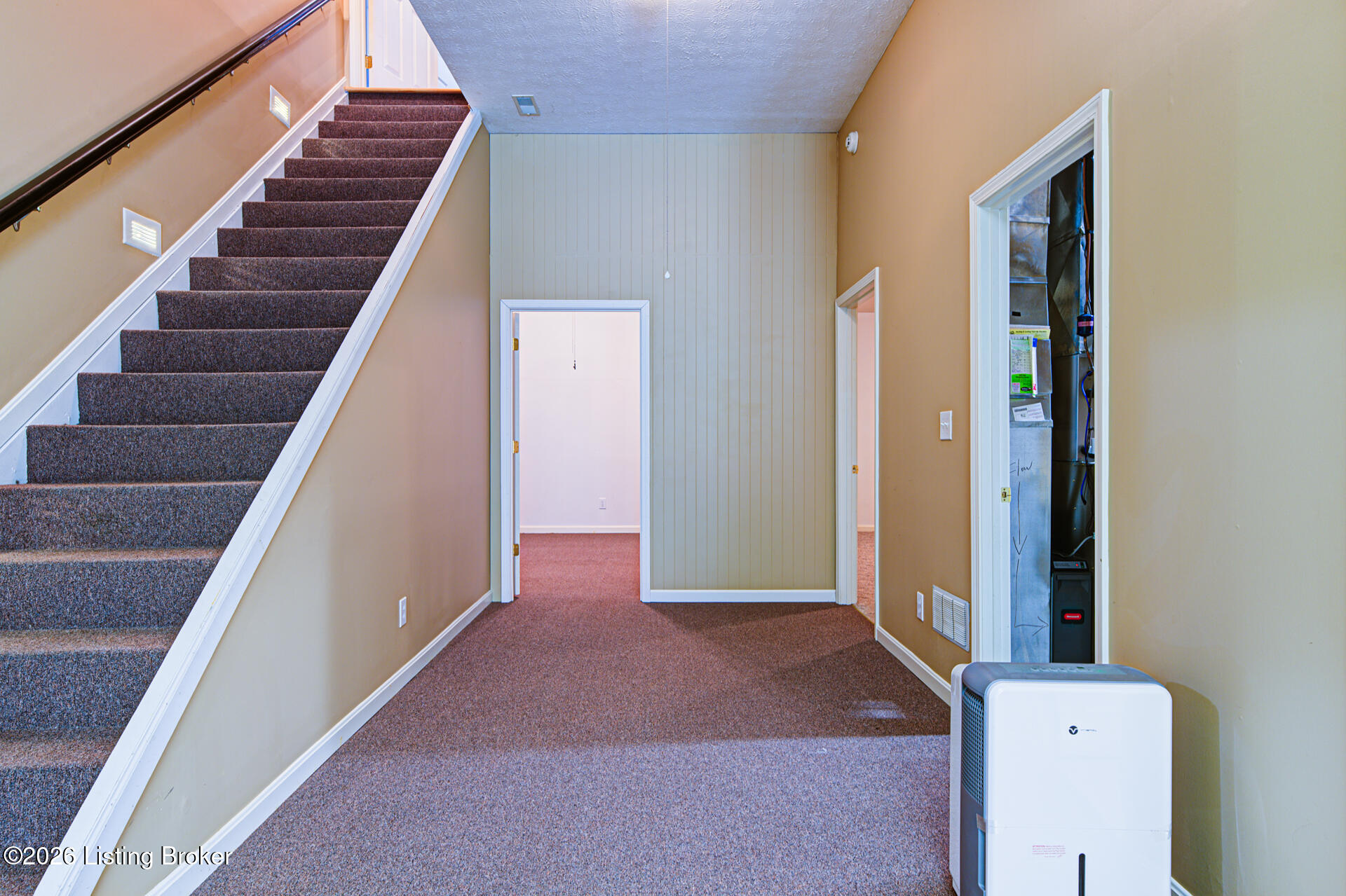282 Halls Ln Property Photo 31