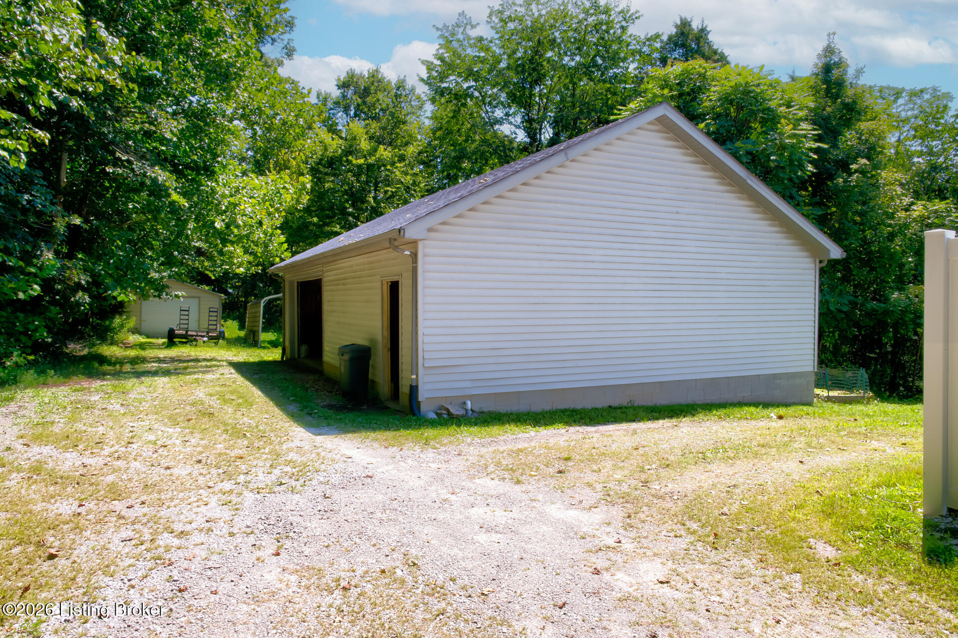 282 Halls Ln Property Photo 52