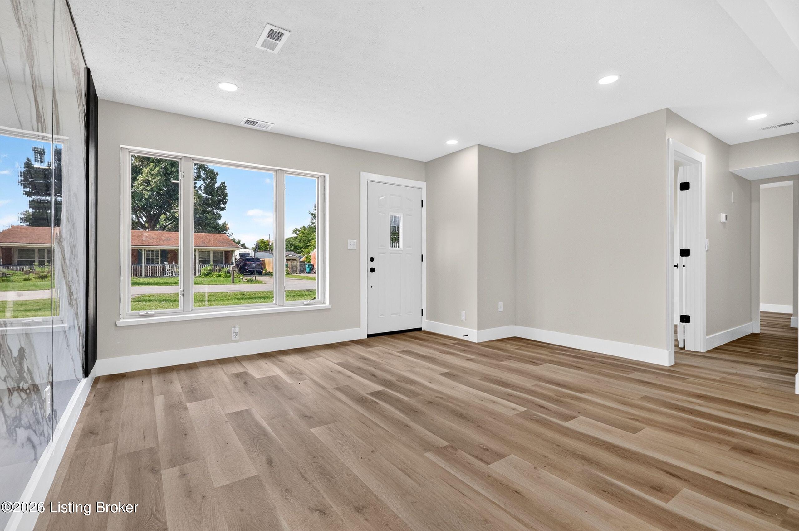 274 Norwood Way Property Photo 6