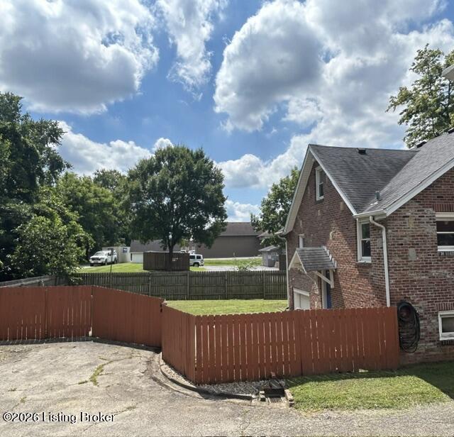 6009 Bardstown Rd Property Photo 33