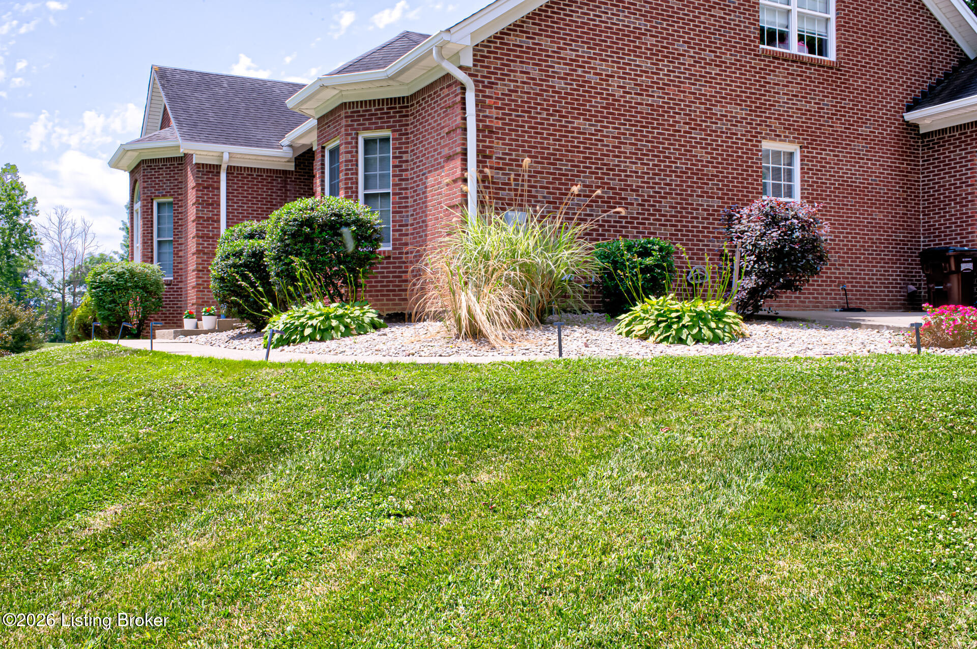 300 Woodlawn Dr Property Photo 45