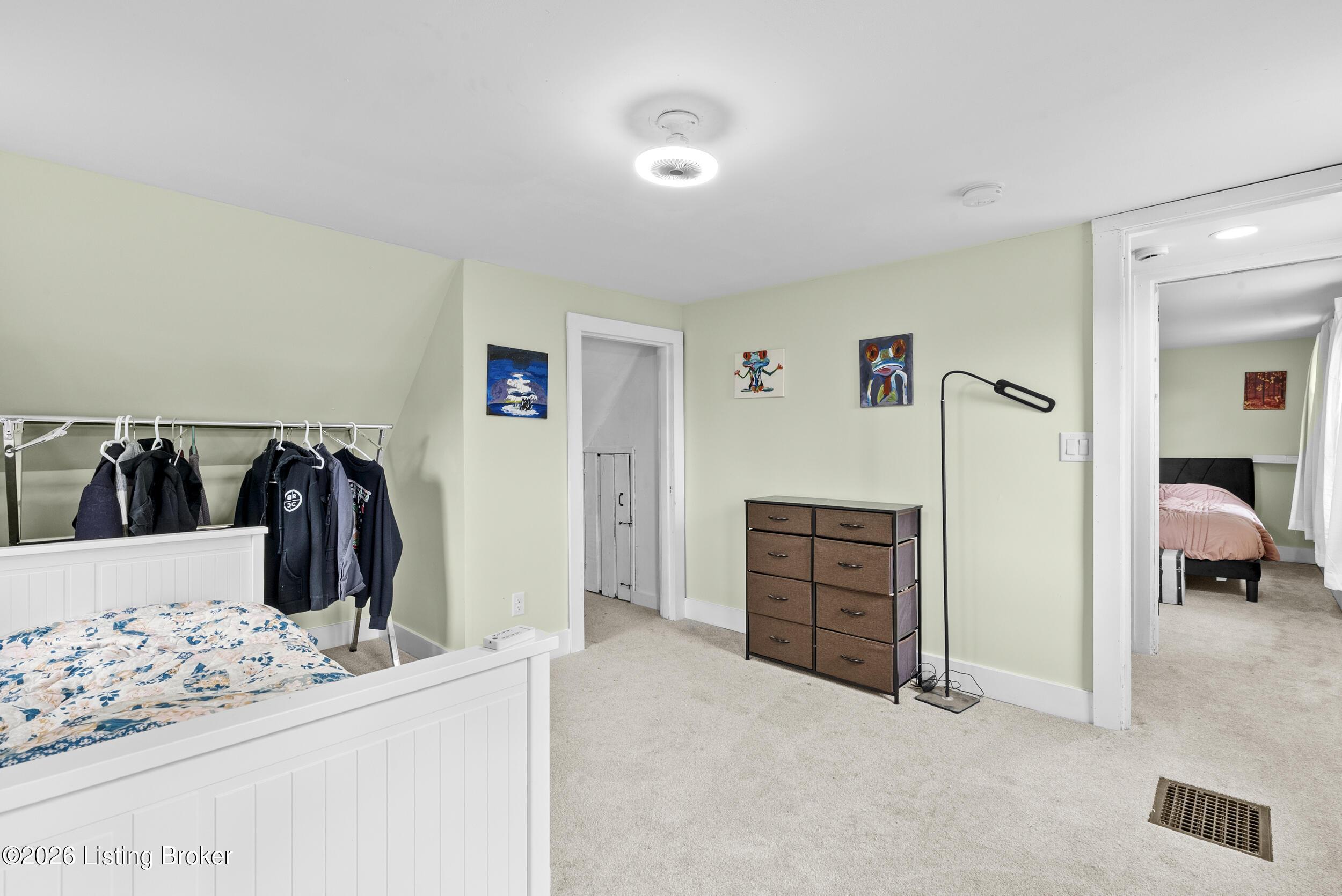 137 Eastview Dr Property Photo 32