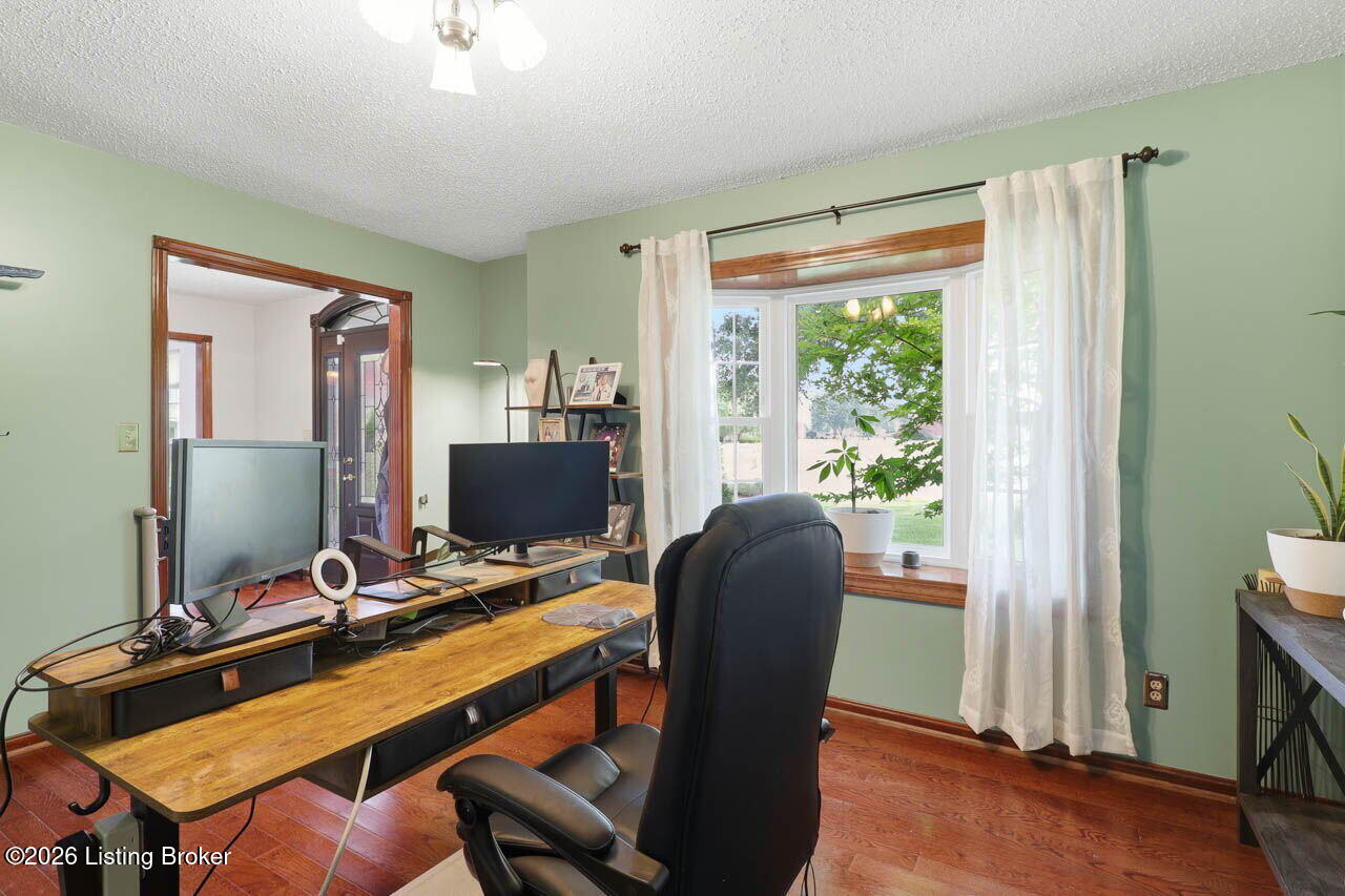 1037 Cobblestone Cir Property Photo 9