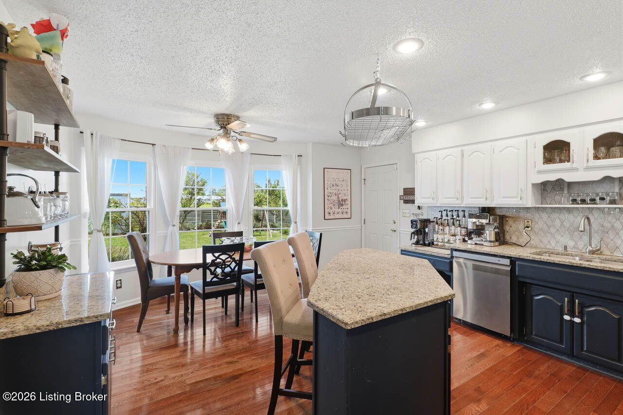 1037 Cobblestone Cir Property Photo 15