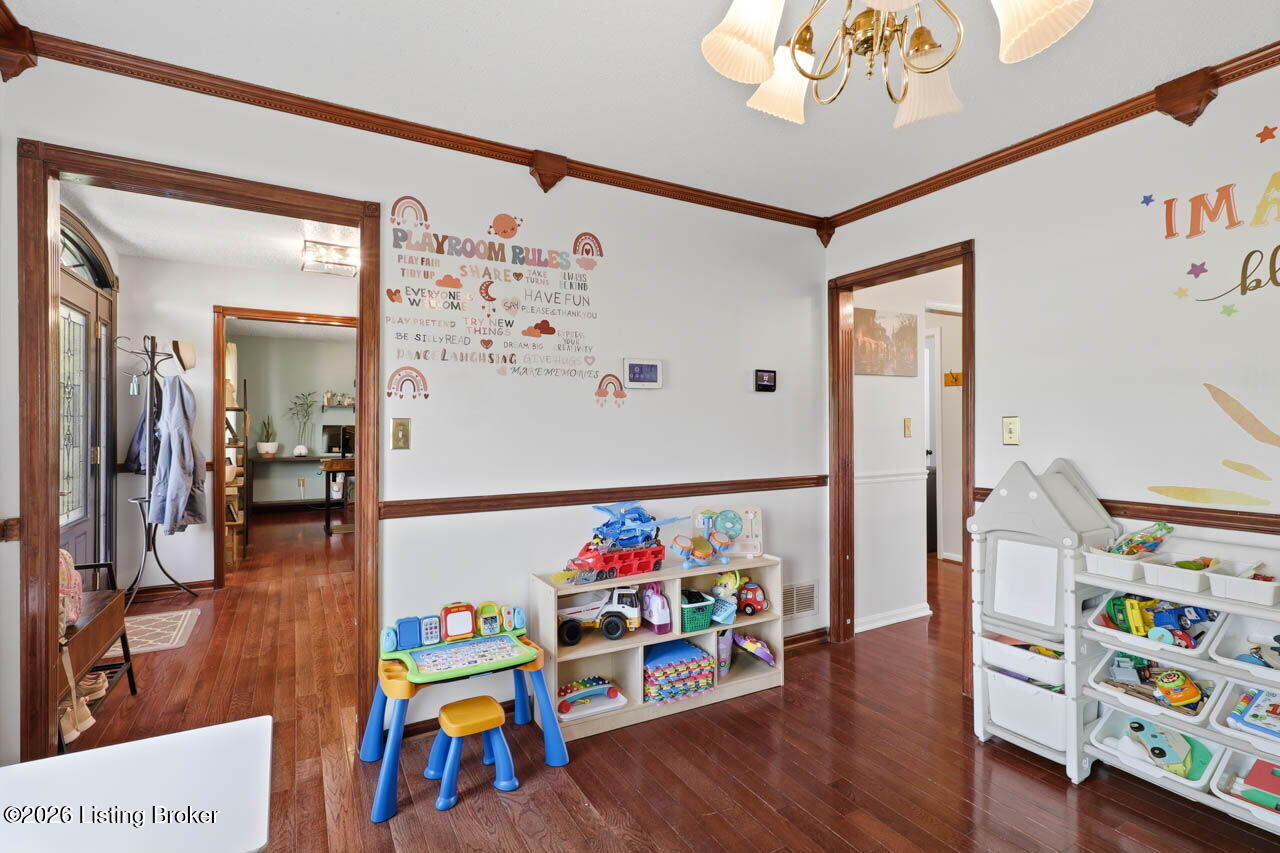 1037 Cobblestone Cir Property Photo 24