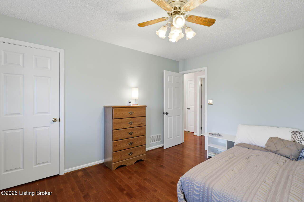 1037 Cobblestone Cir Property Photo 32