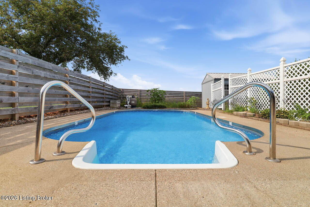 1037 Cobblestone Cir Property Photo 42