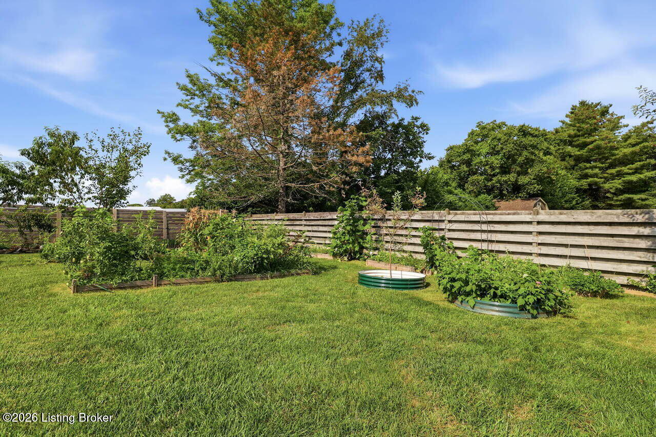 1037 Cobblestone Cir Property Photo 48