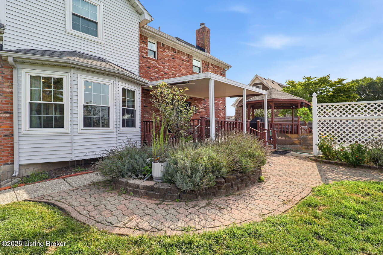 1037 Cobblestone Cir Property Photo 49