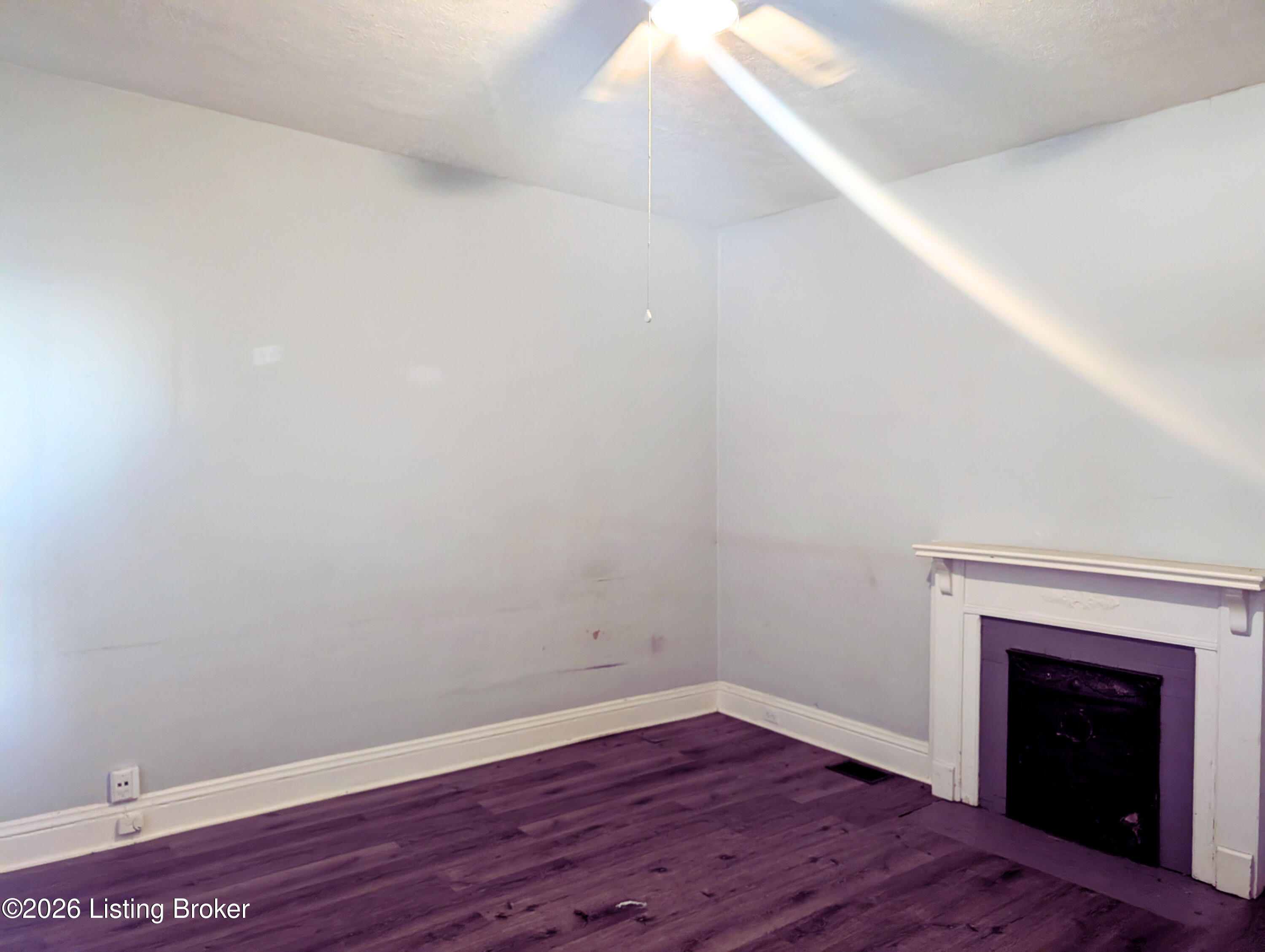 659 Mix Ave Property Photo 4