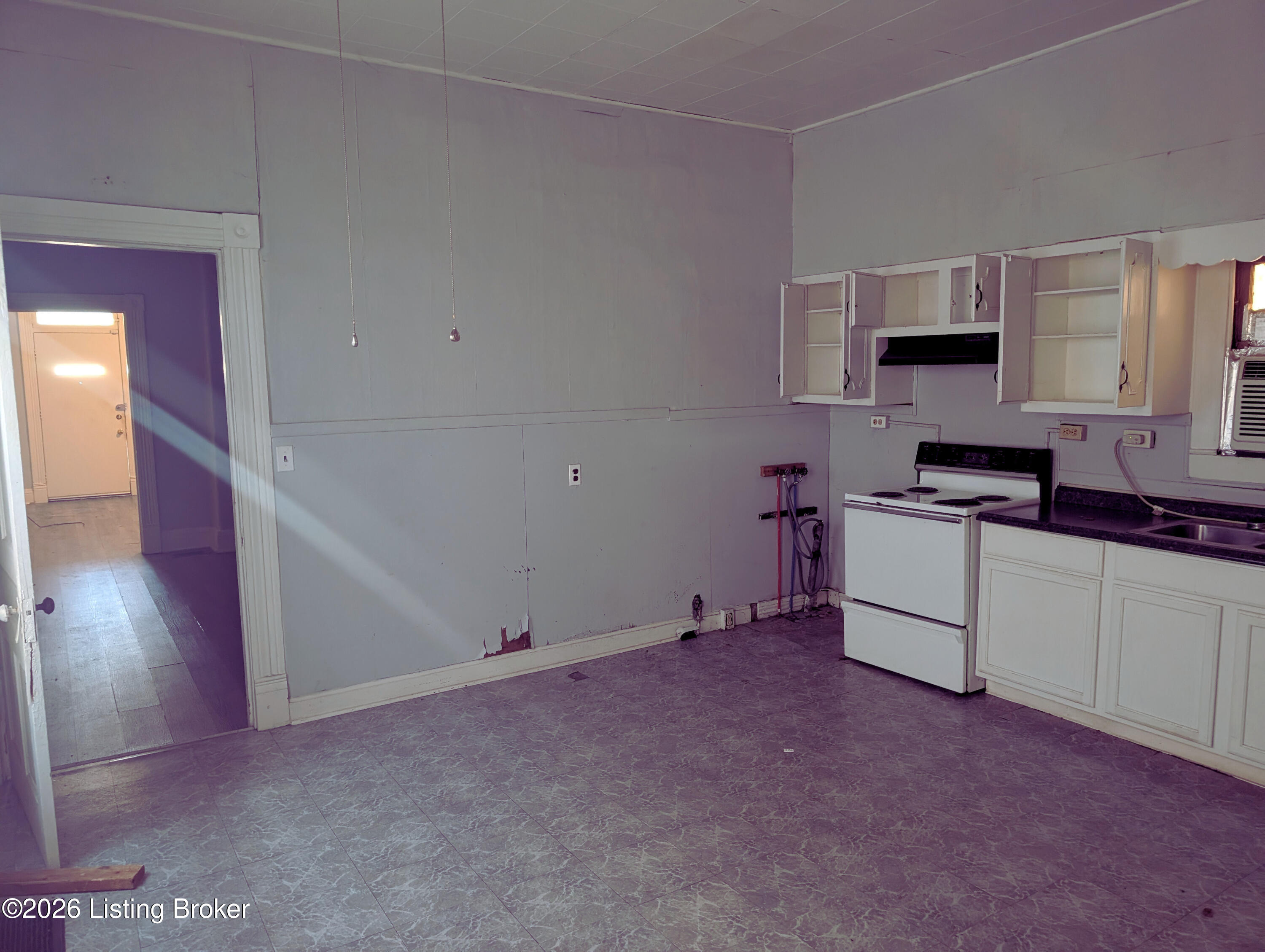 659 Mix Ave Property Photo 6