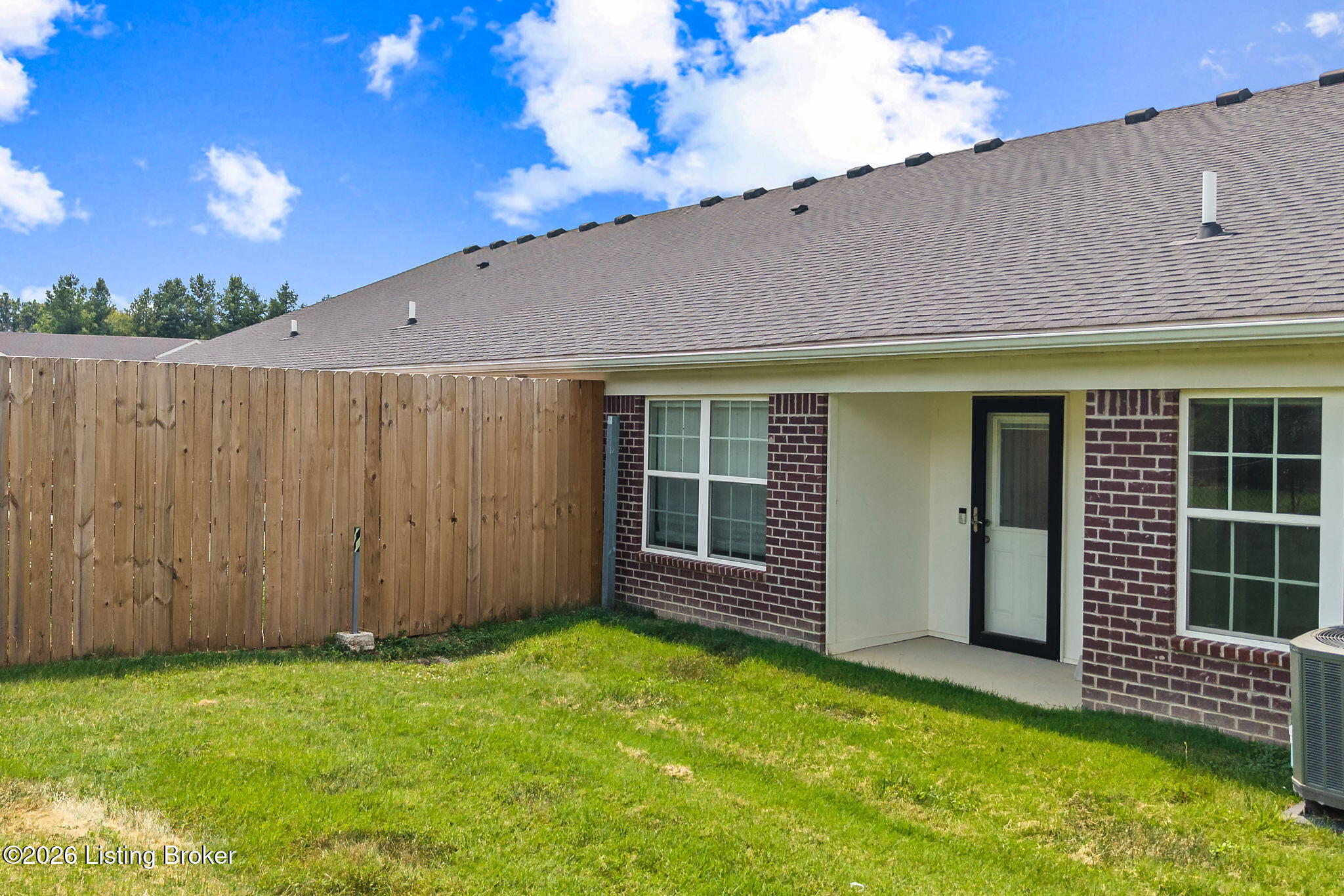 6705 Eagle Wood Dr Property Photo 6